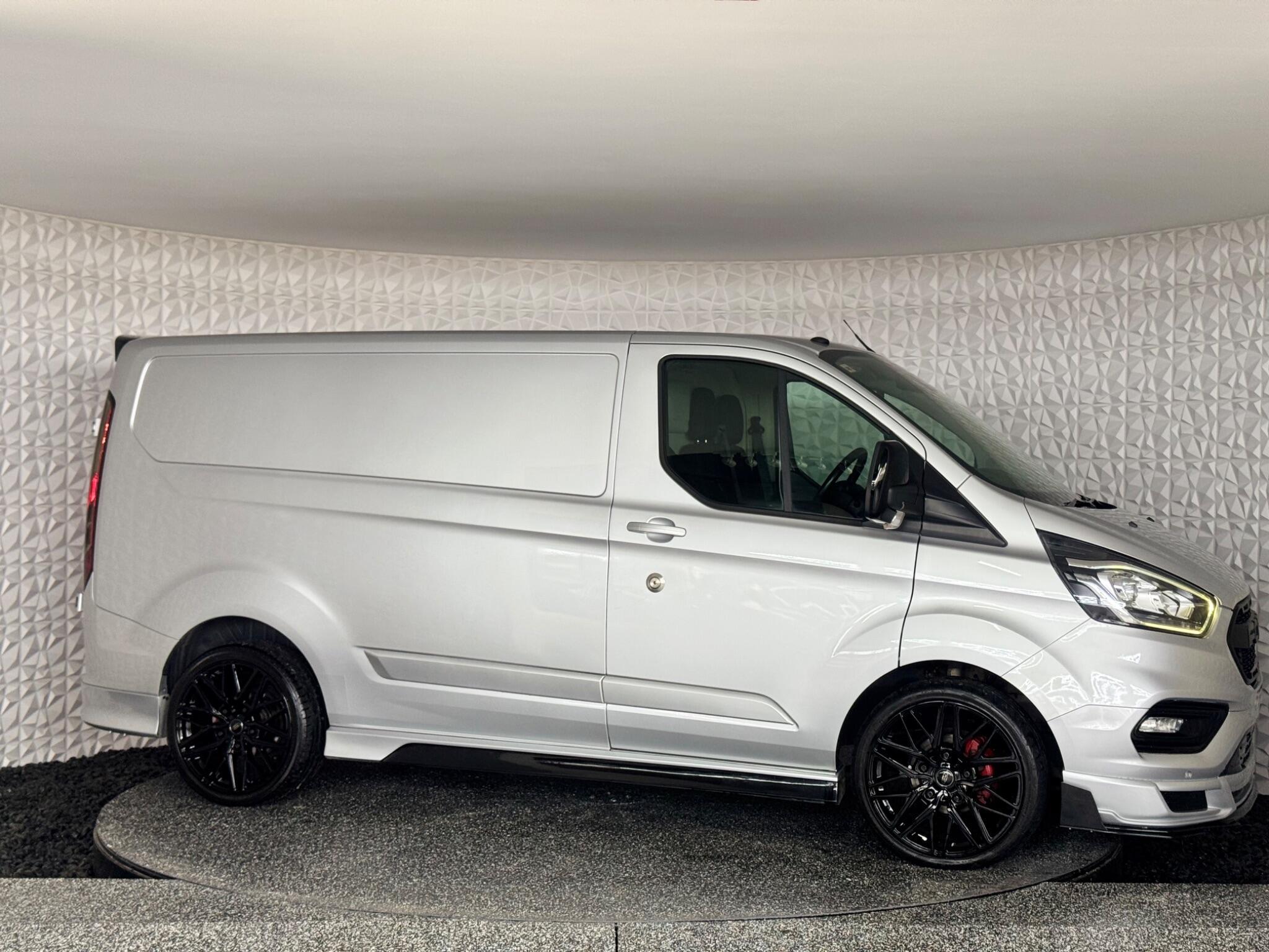 Ford Transit Custom - Image 7