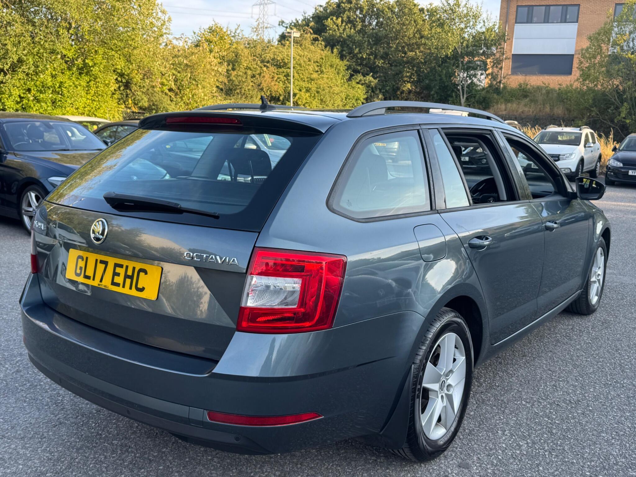 Skoda Octavia - Image 15