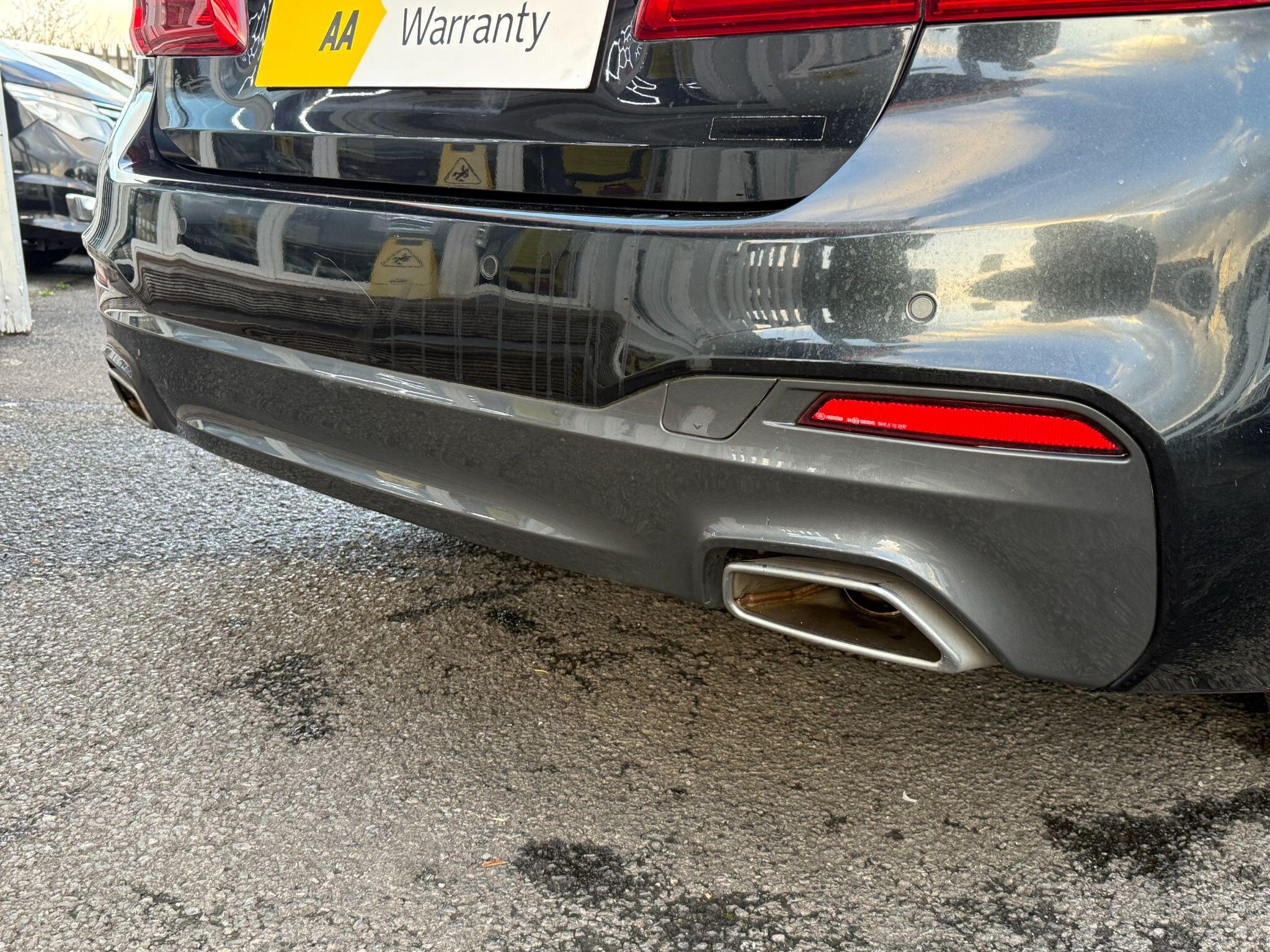 BMW 5 Series - Image 23