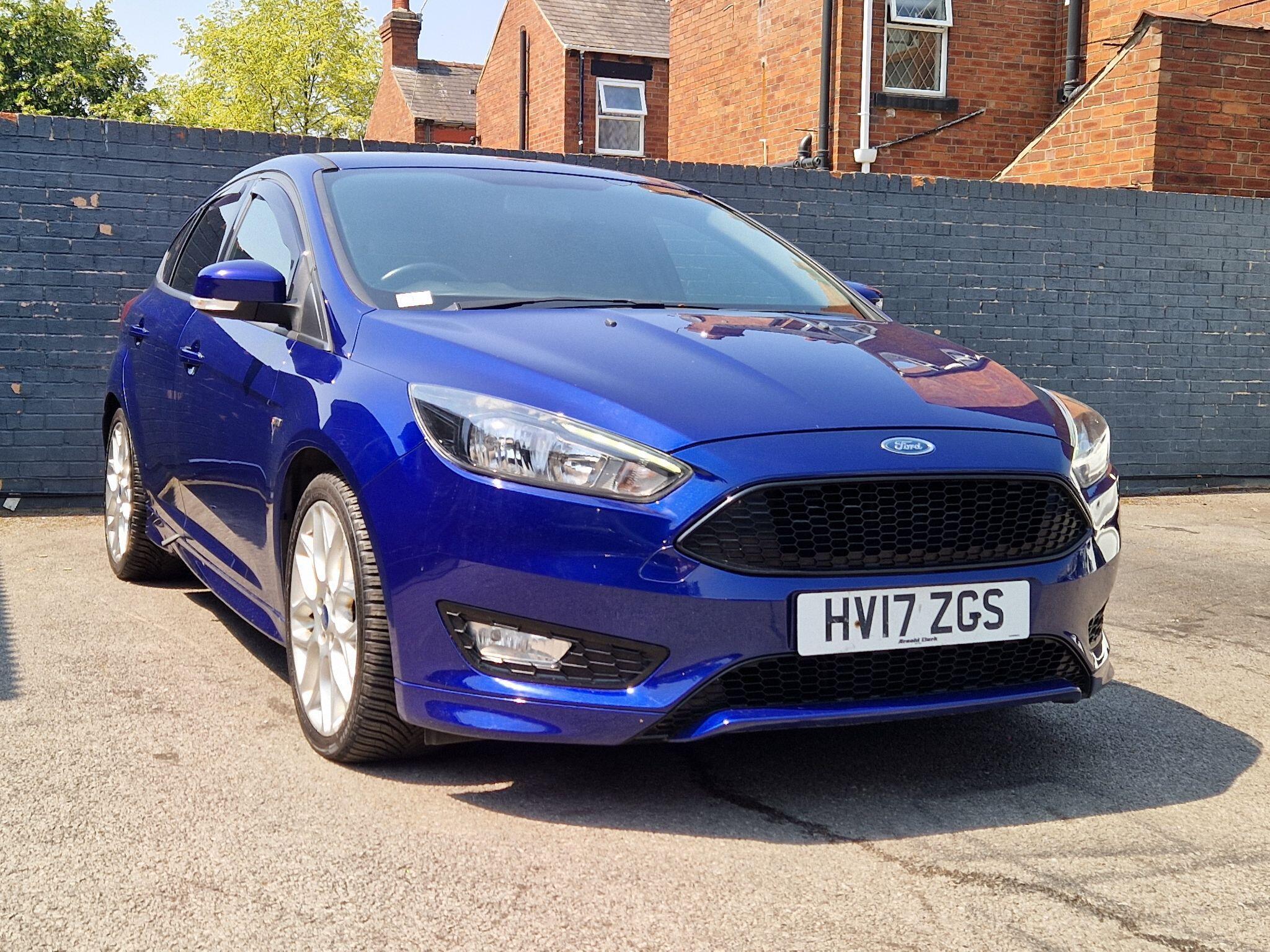 Ford Focus - Image 16