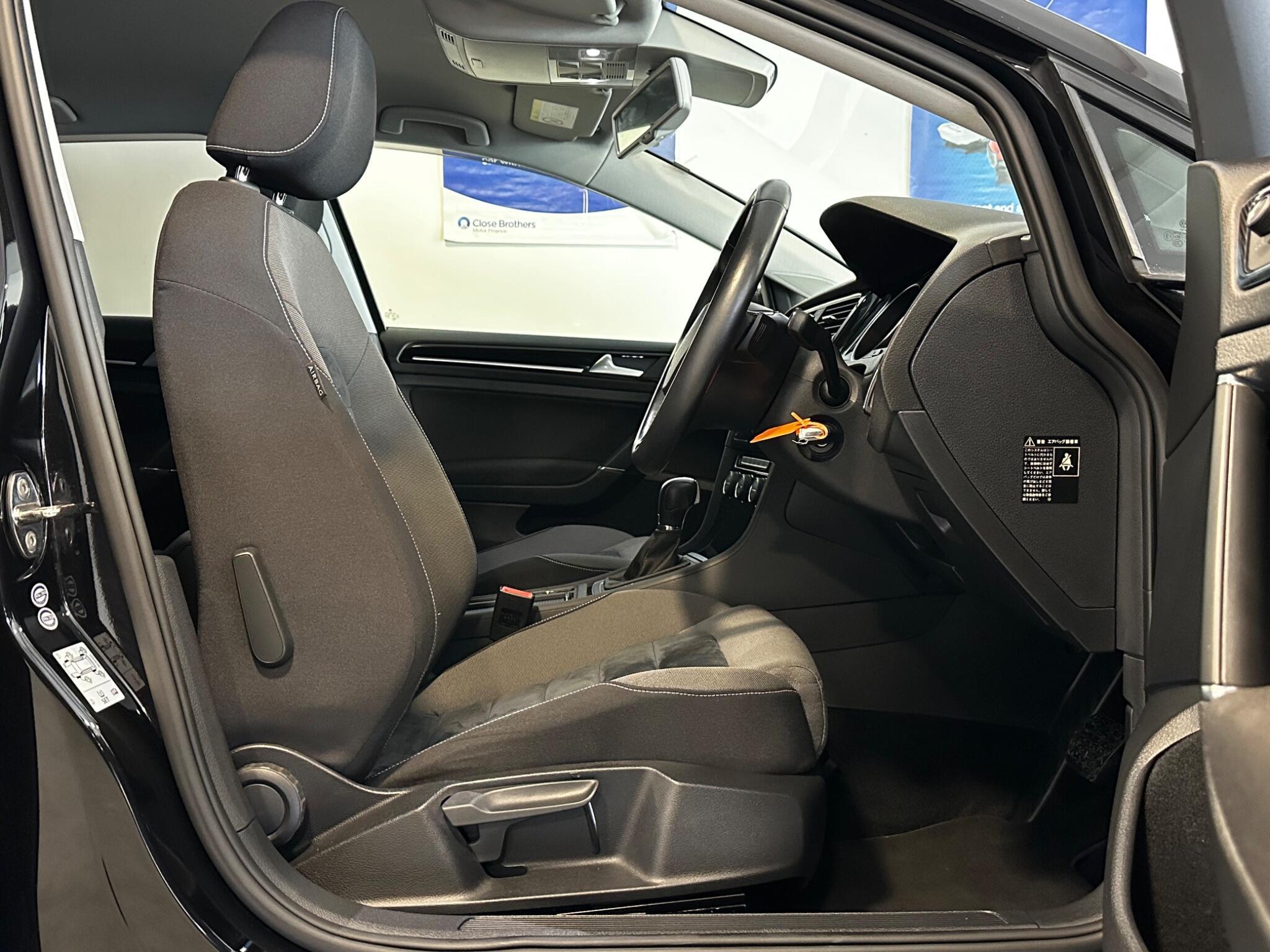 Volkswagen Golf - Image 3