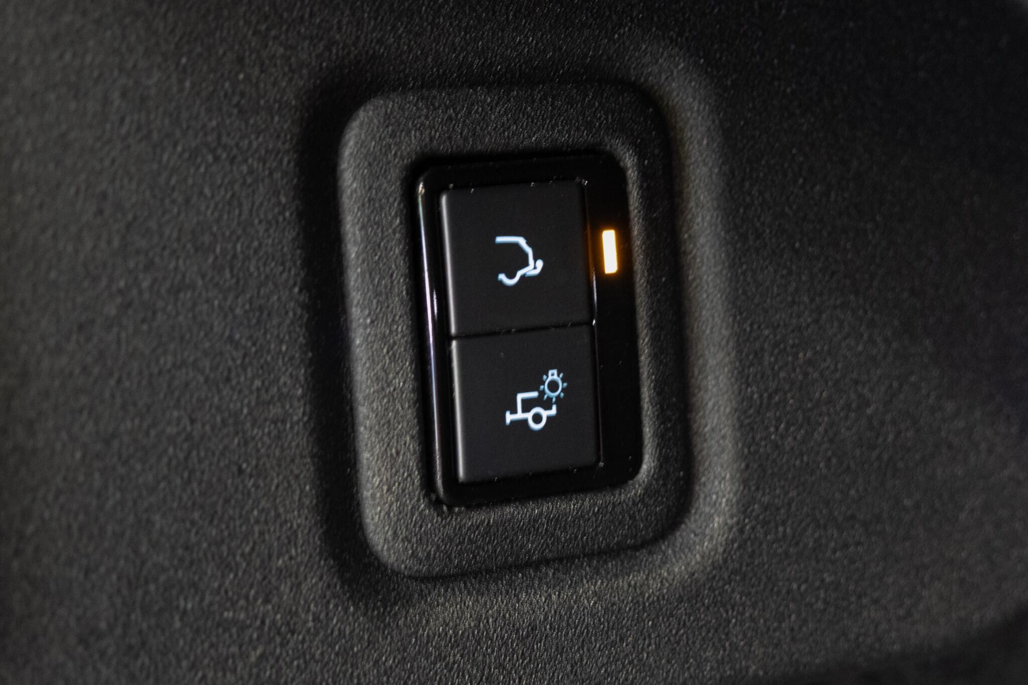 Jaguar F-Pace - Image 12