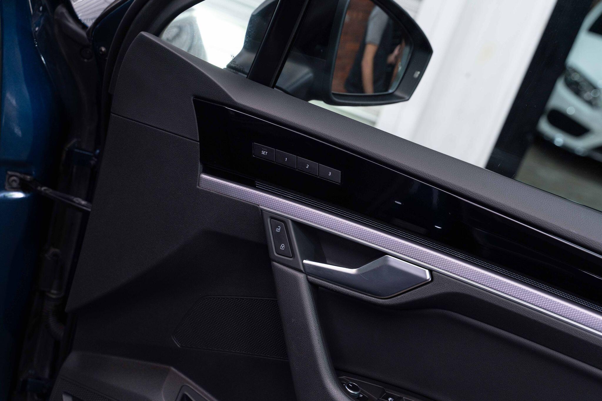 Volkswagen Touareg - Image 20