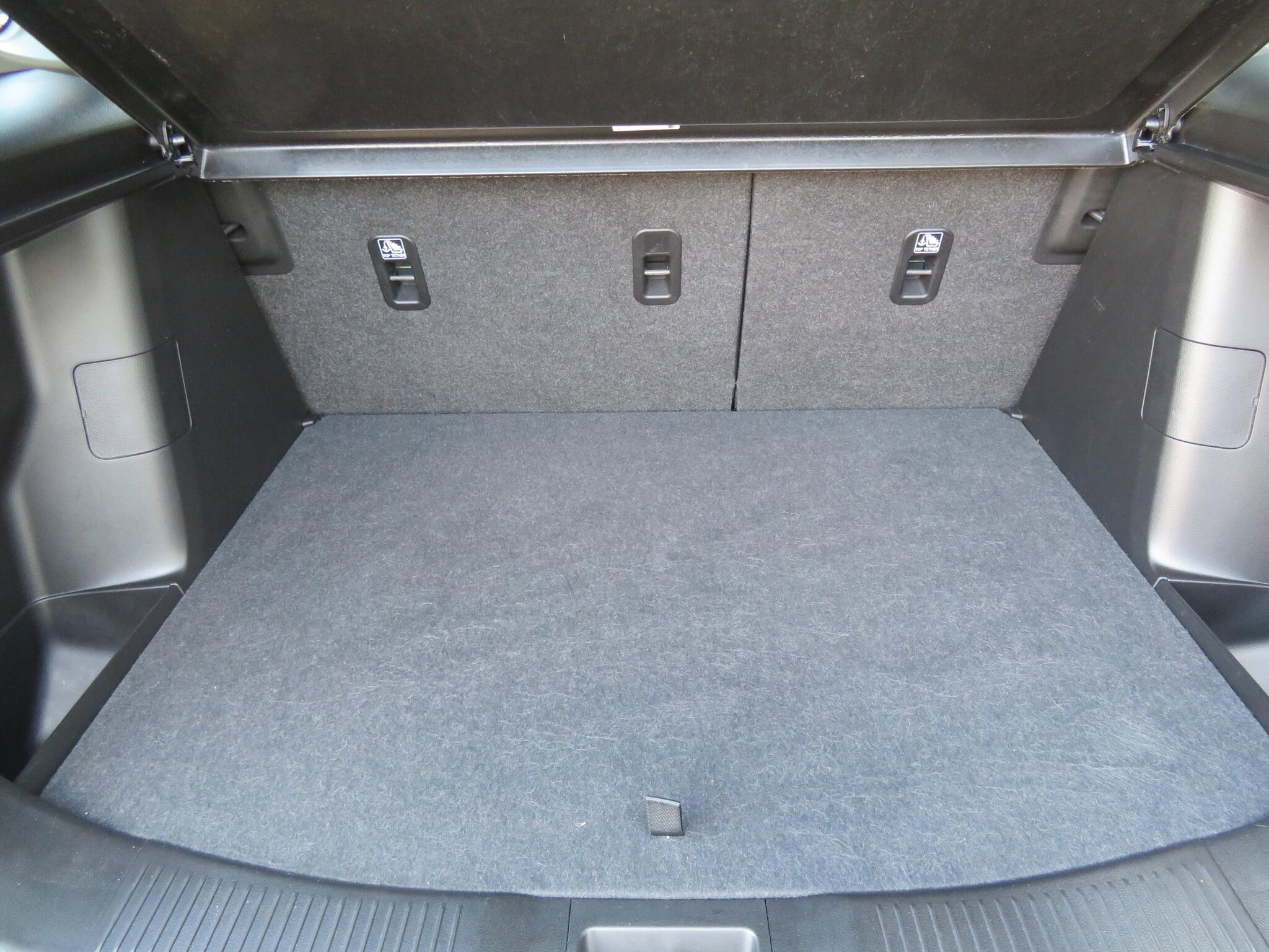 Suzuki S-Cross - Image 11