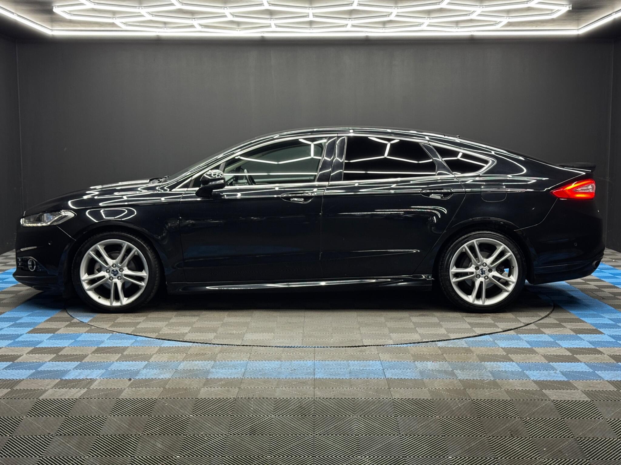 Ford Mondeo - Image 8