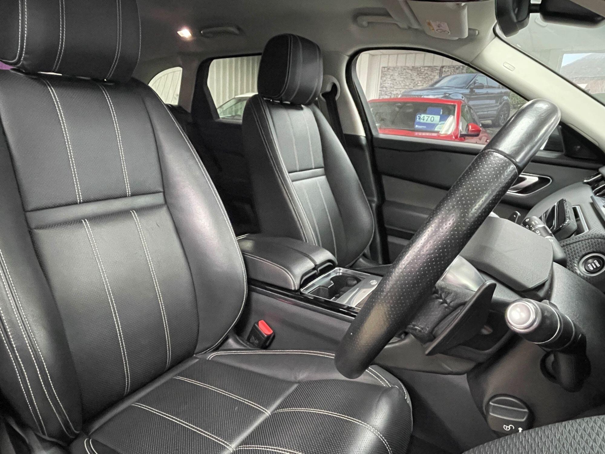 Land Rover Range Rover Velar - Image 26