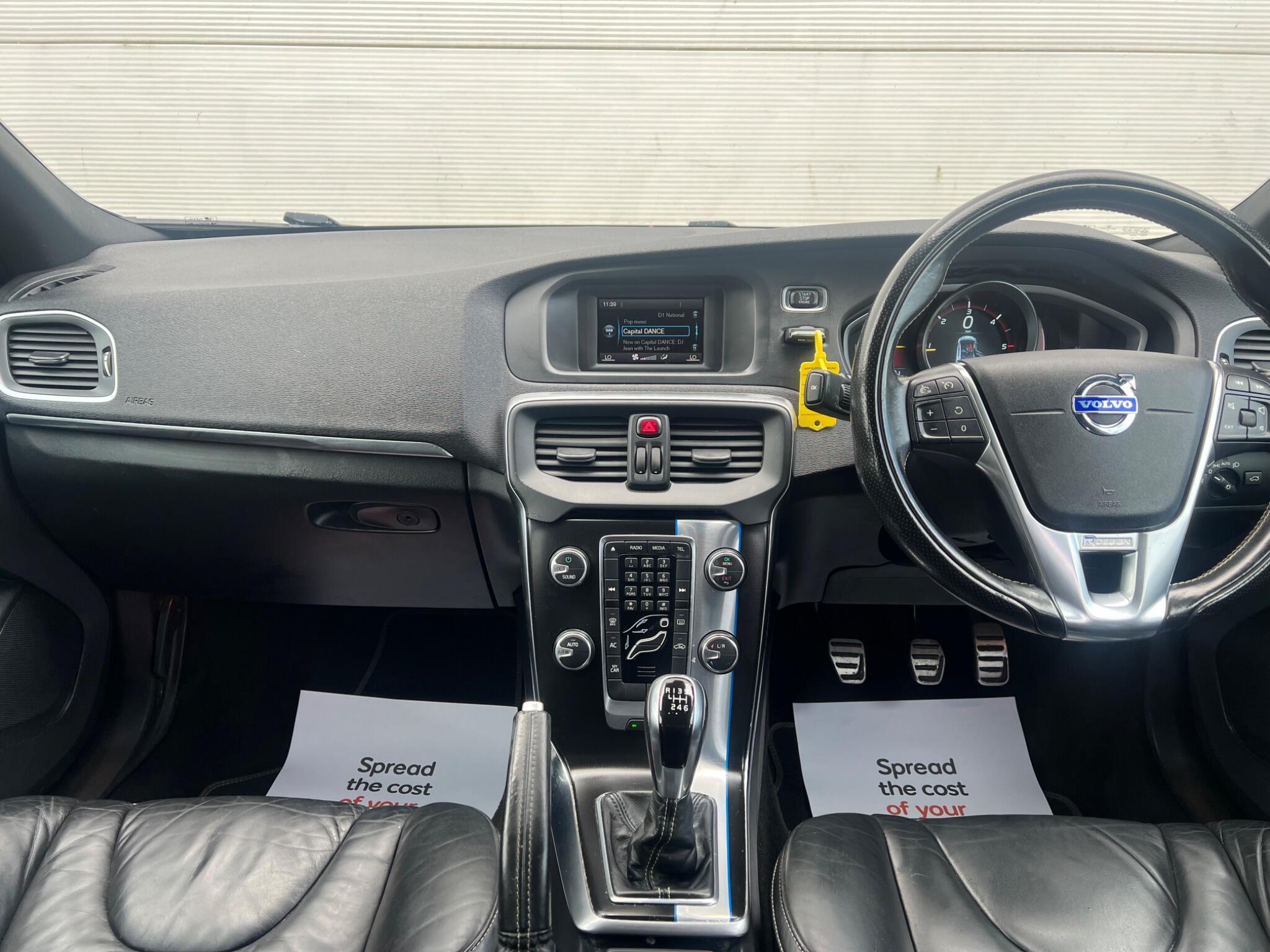 Volvo V40 - Image 22