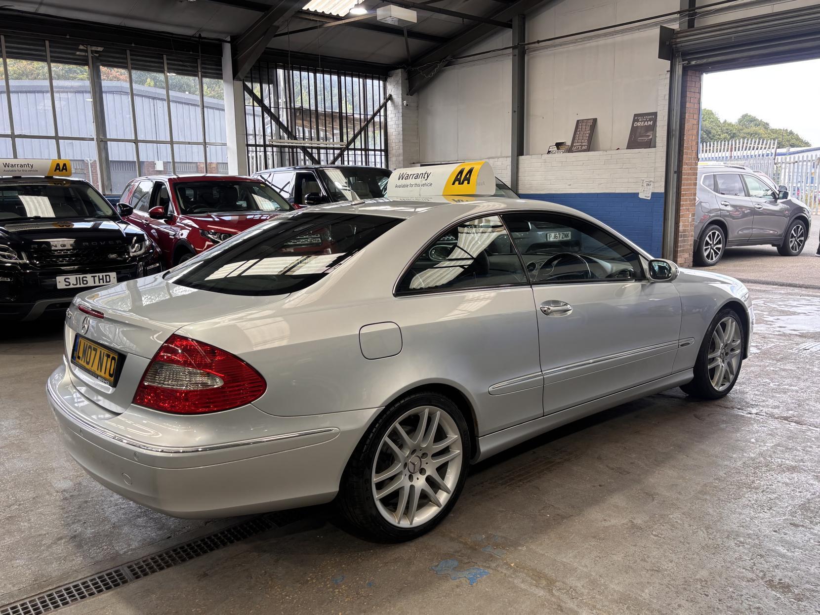Mercedes CLK - Image 7