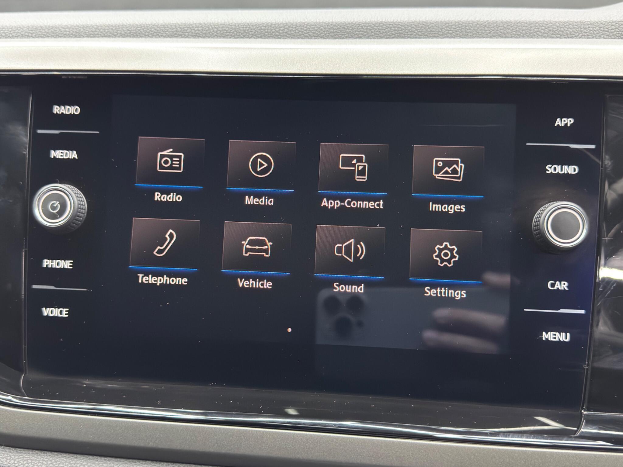 Volkswagen Polo - Image 28