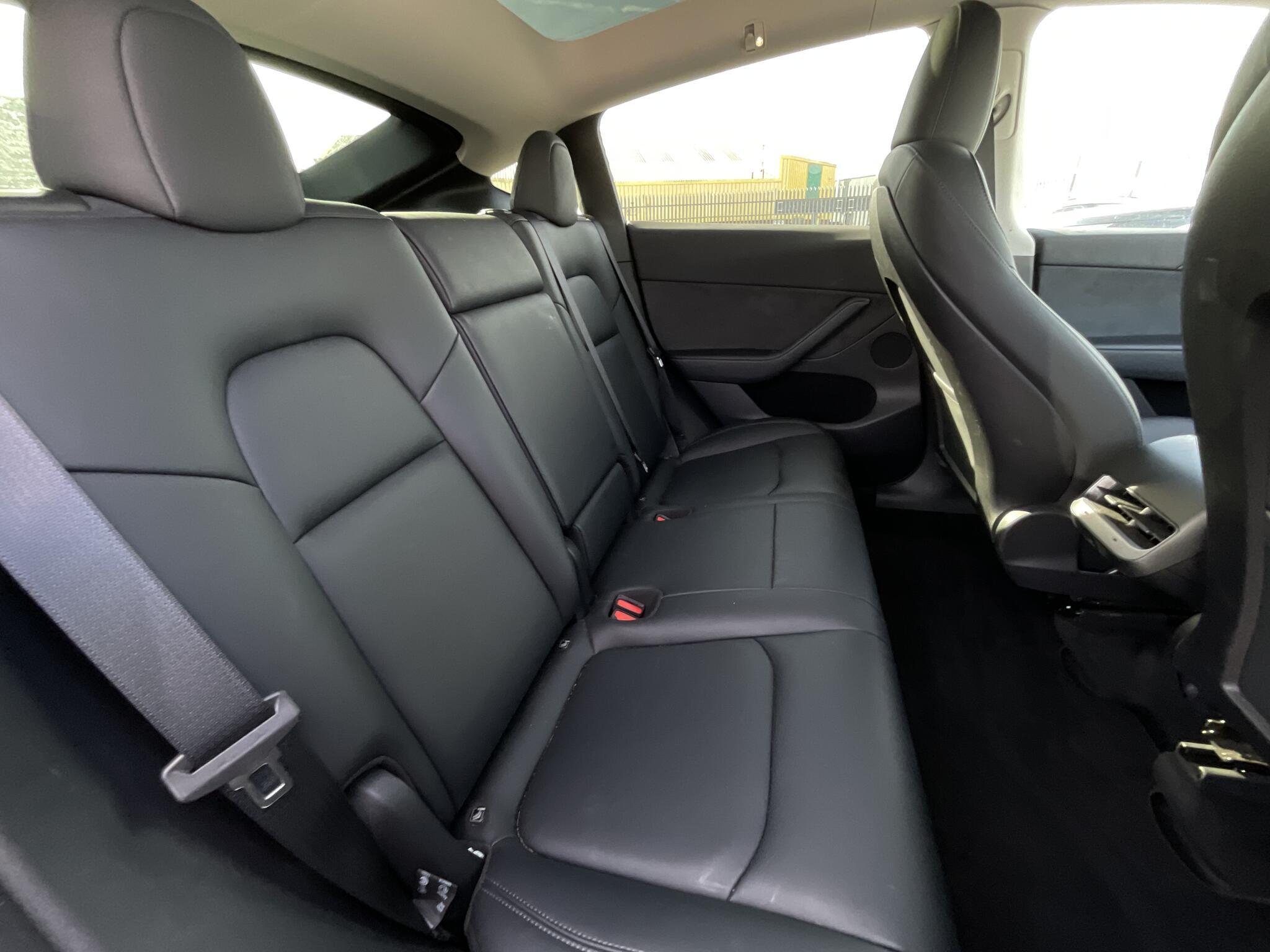 Tesla Model Y - Image 11