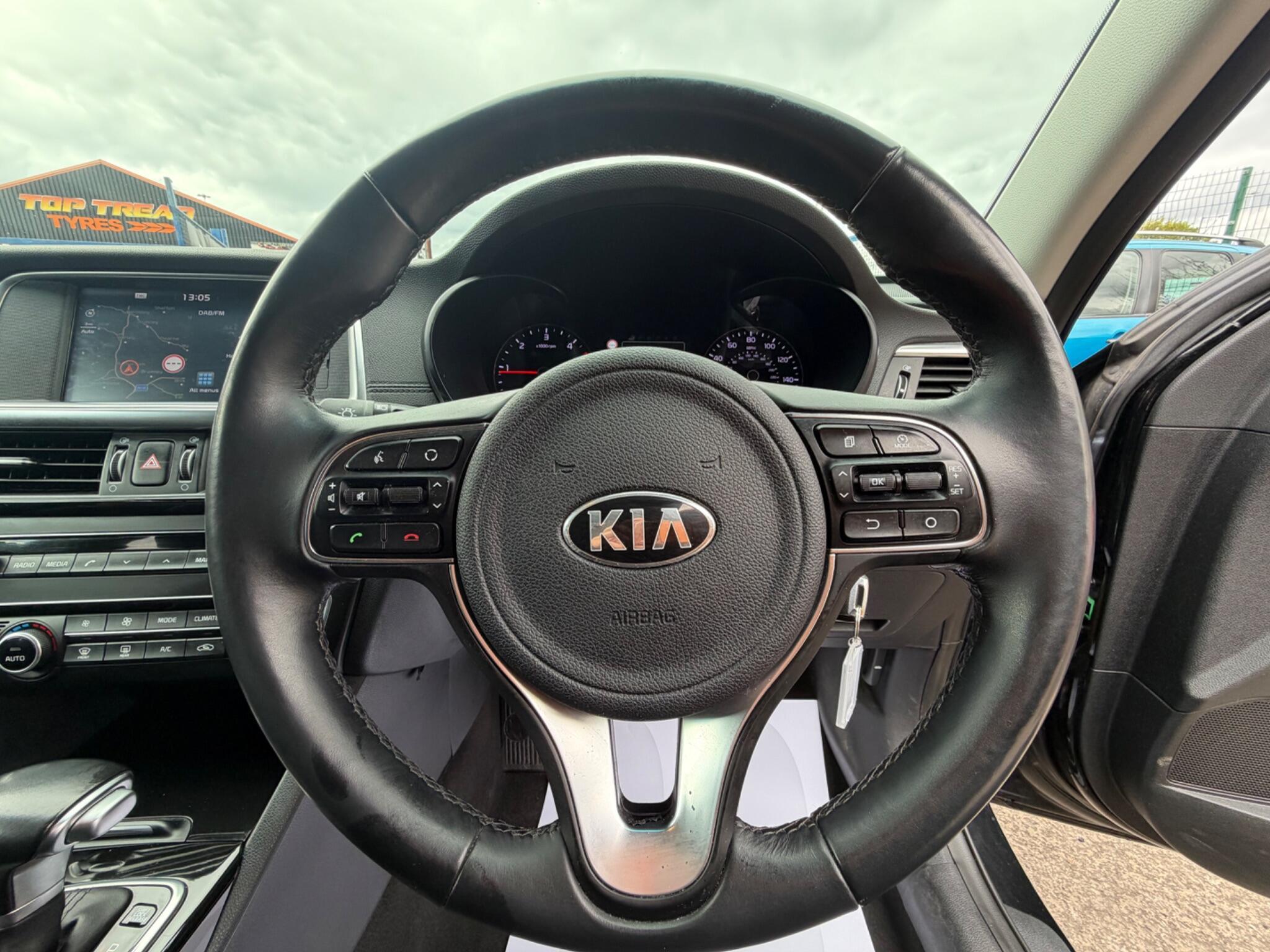 Kia Optima - Image 18