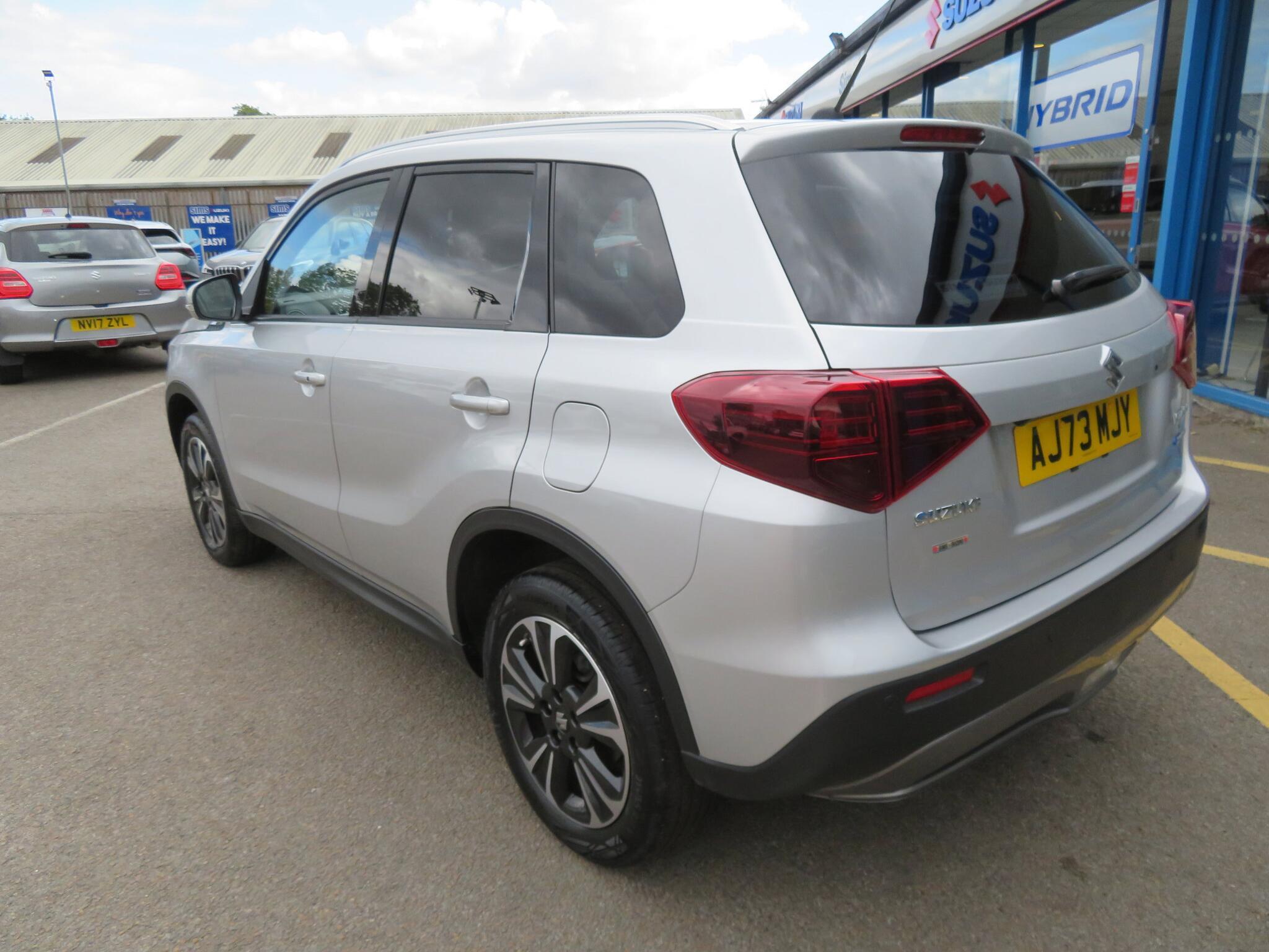Suzuki Vitara - Image 9