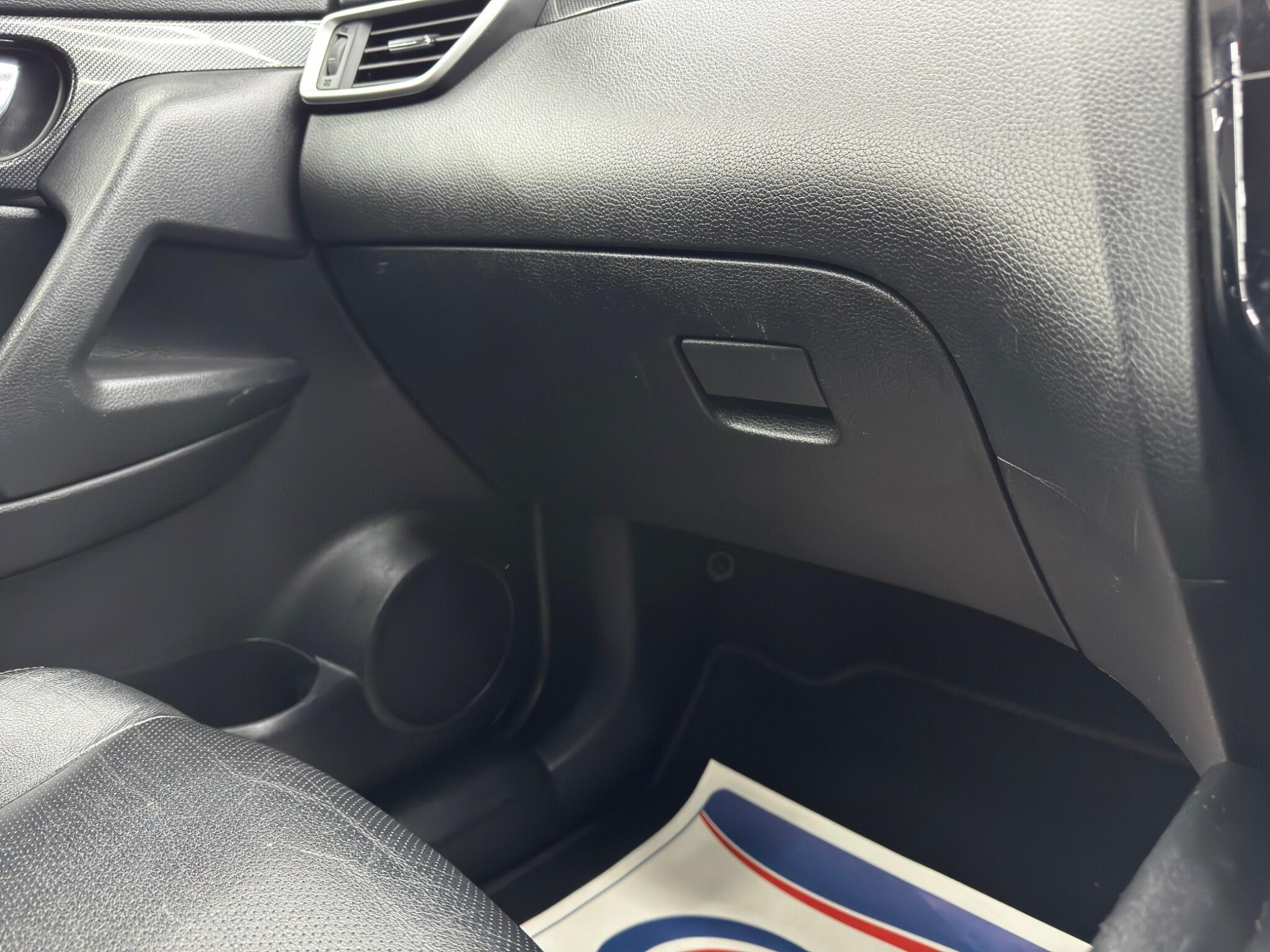 Nissan X-Trail - Image 34