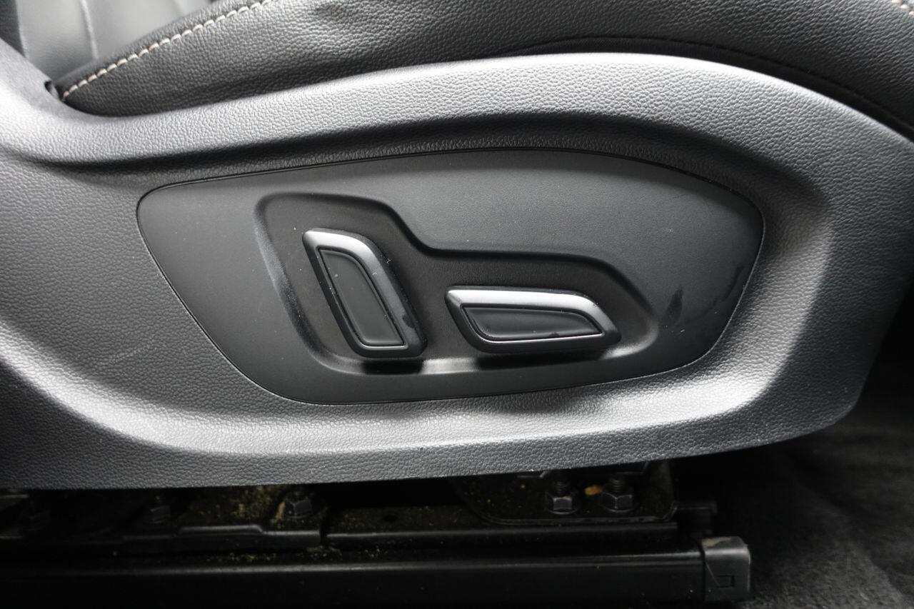 MG MG5 - Image 20