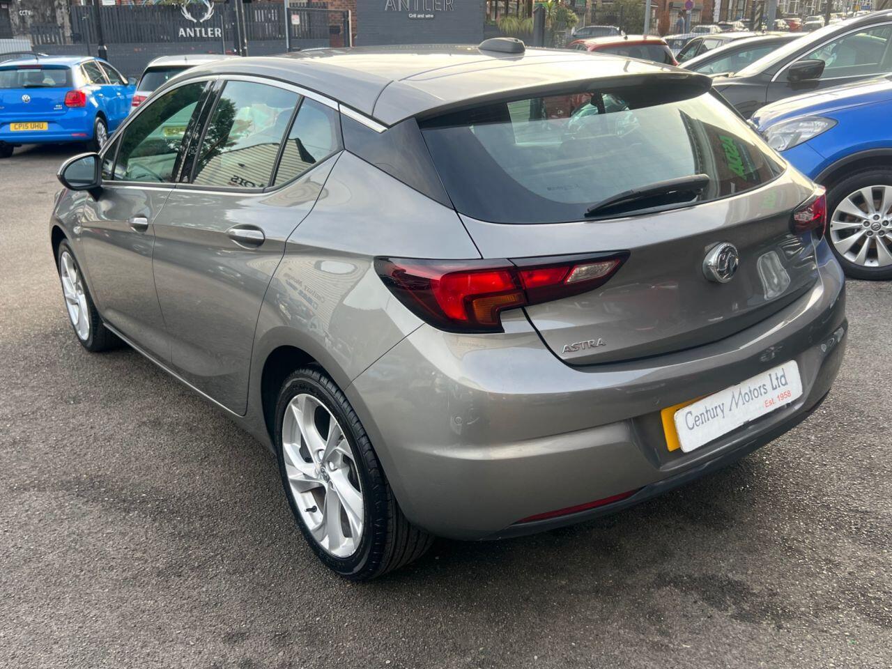 Vauxhall Astra - Image 4