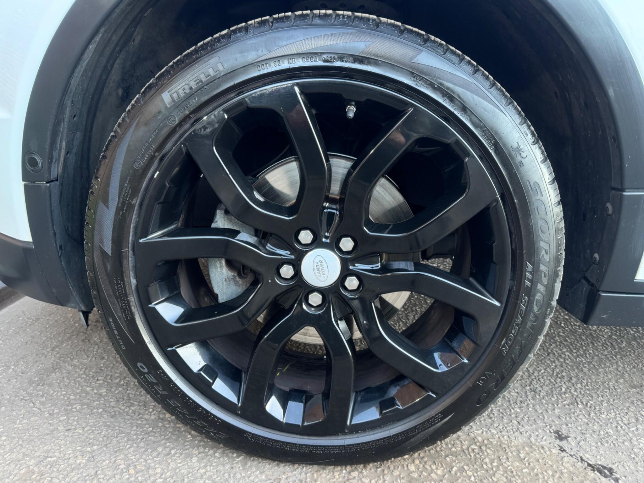 Land Rover Range Rover Evoque - Image 48