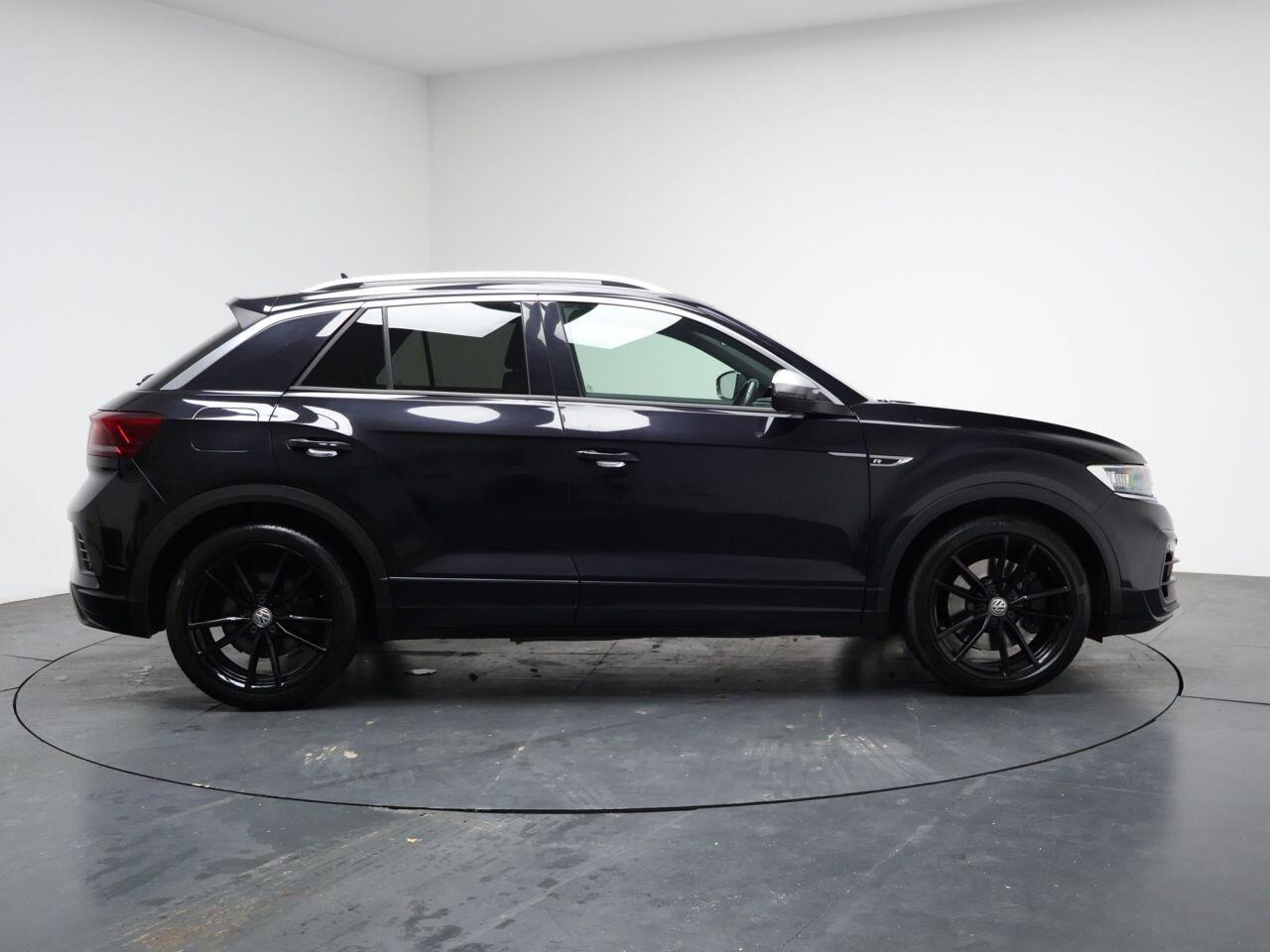 Volkswagen T-Roc - Image 14
