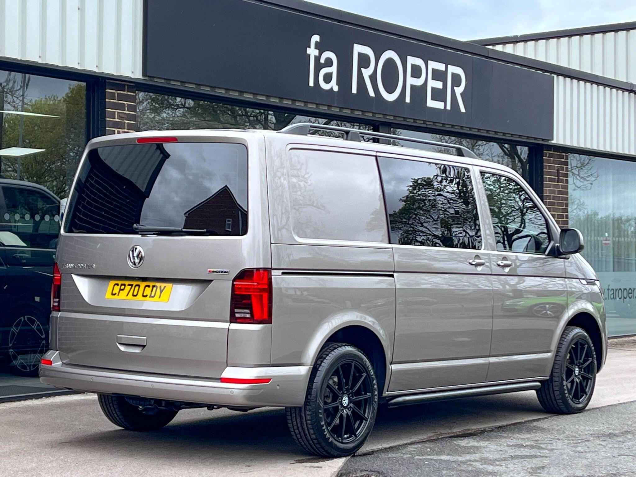 Volkswagen Transporter - Image 16