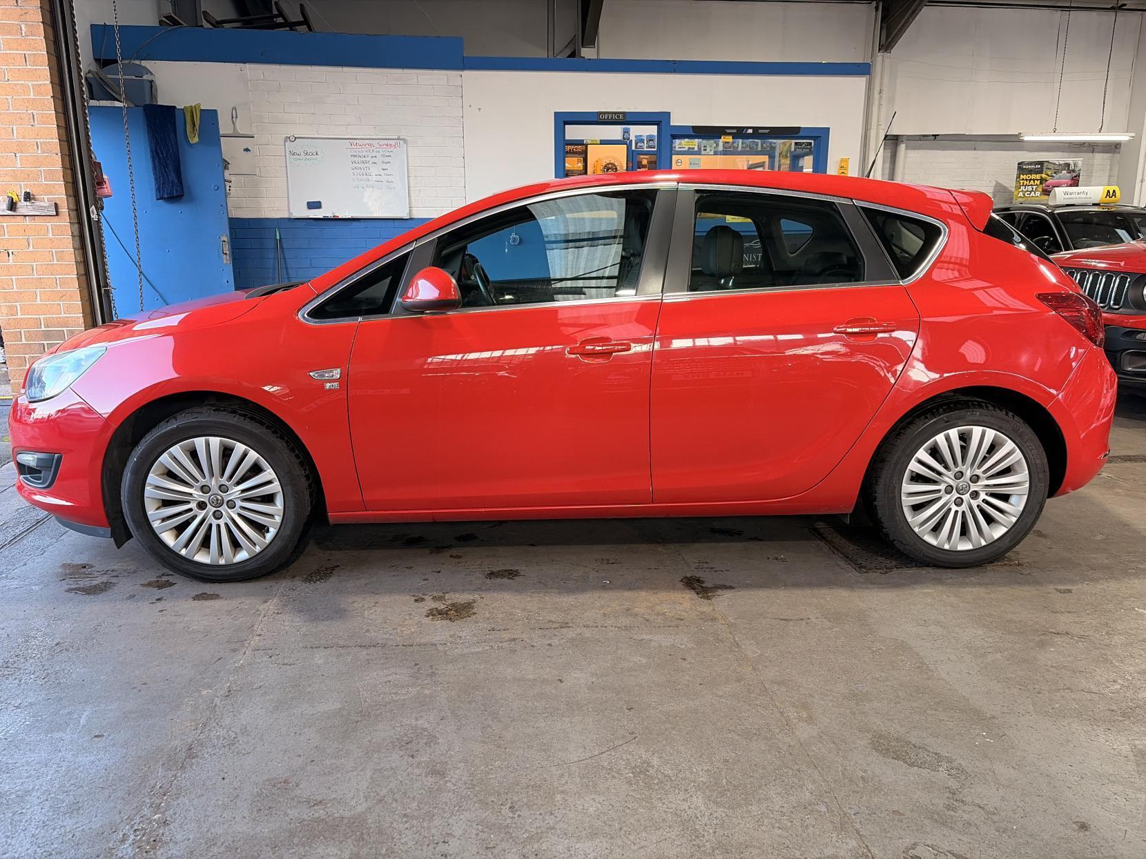 Vauxhall Astra - Image 4