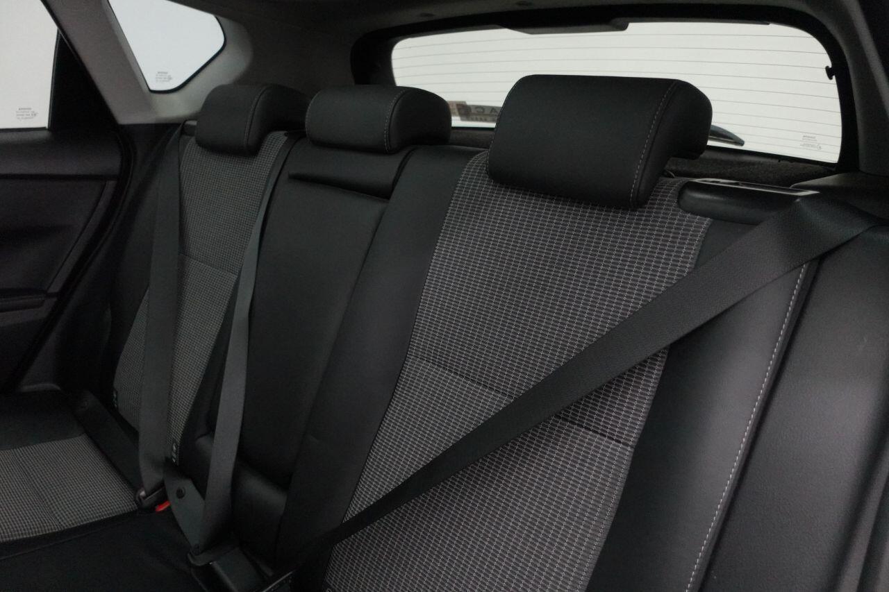 Toyota Auris - Image 17