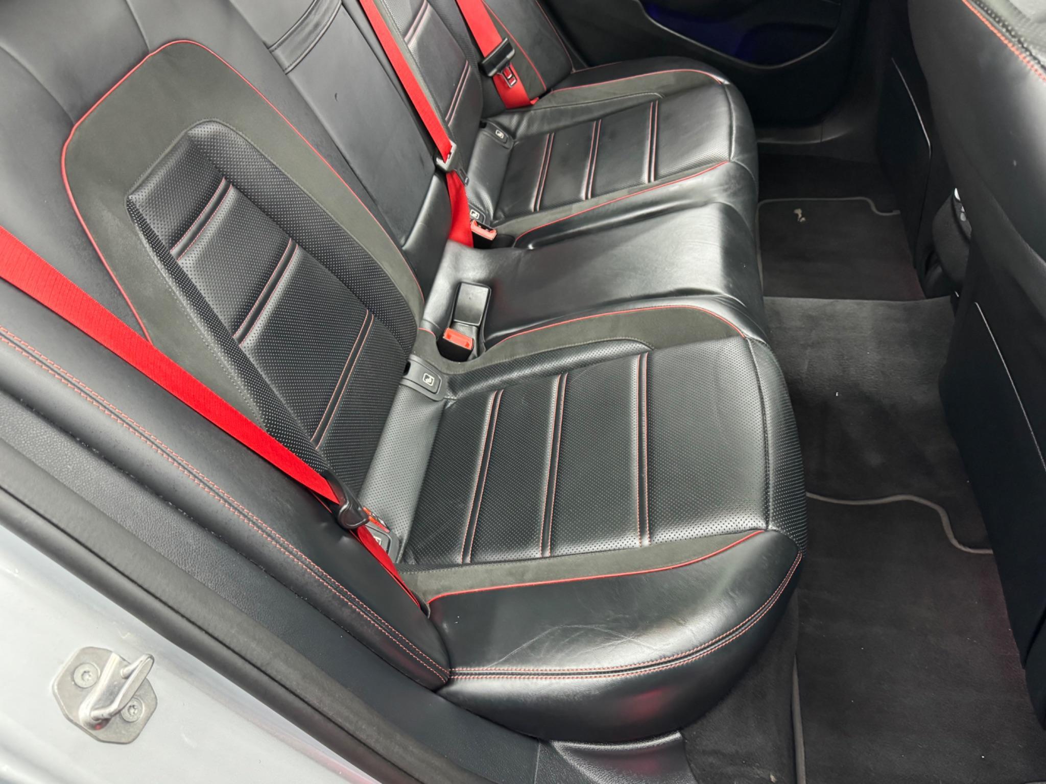 Mercedes E Class - Image 17