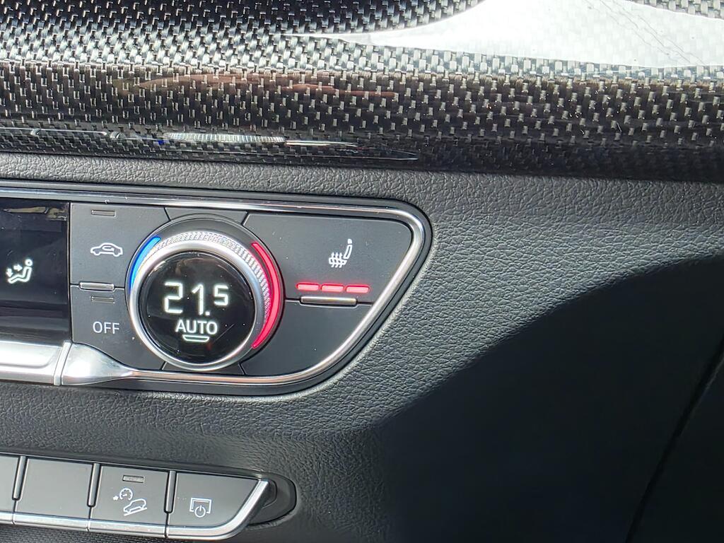 Audi SQ5 - Image 46