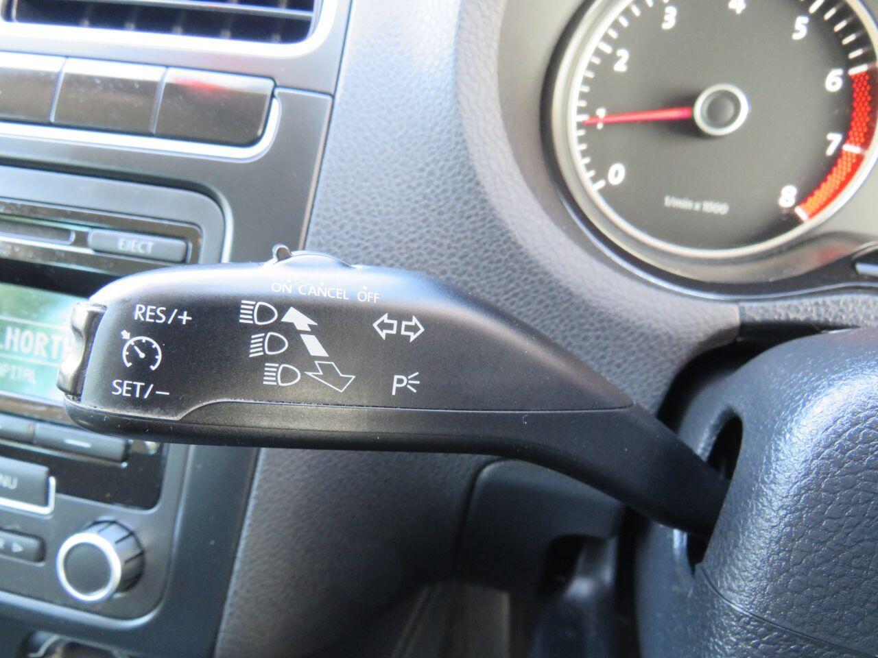 Volkswagen Polo - Image 16