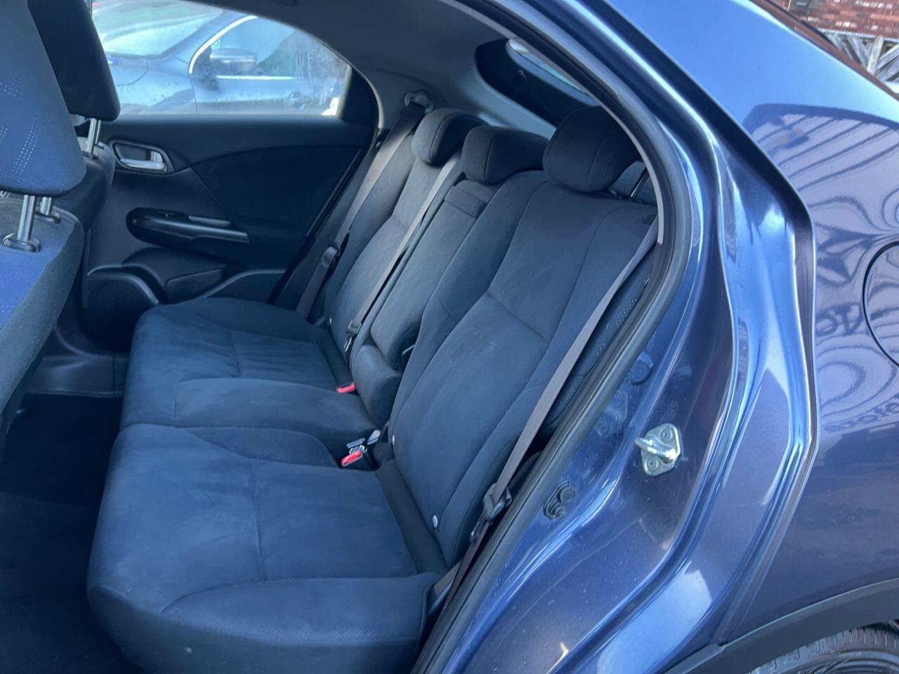 Honda Civic - Image 31