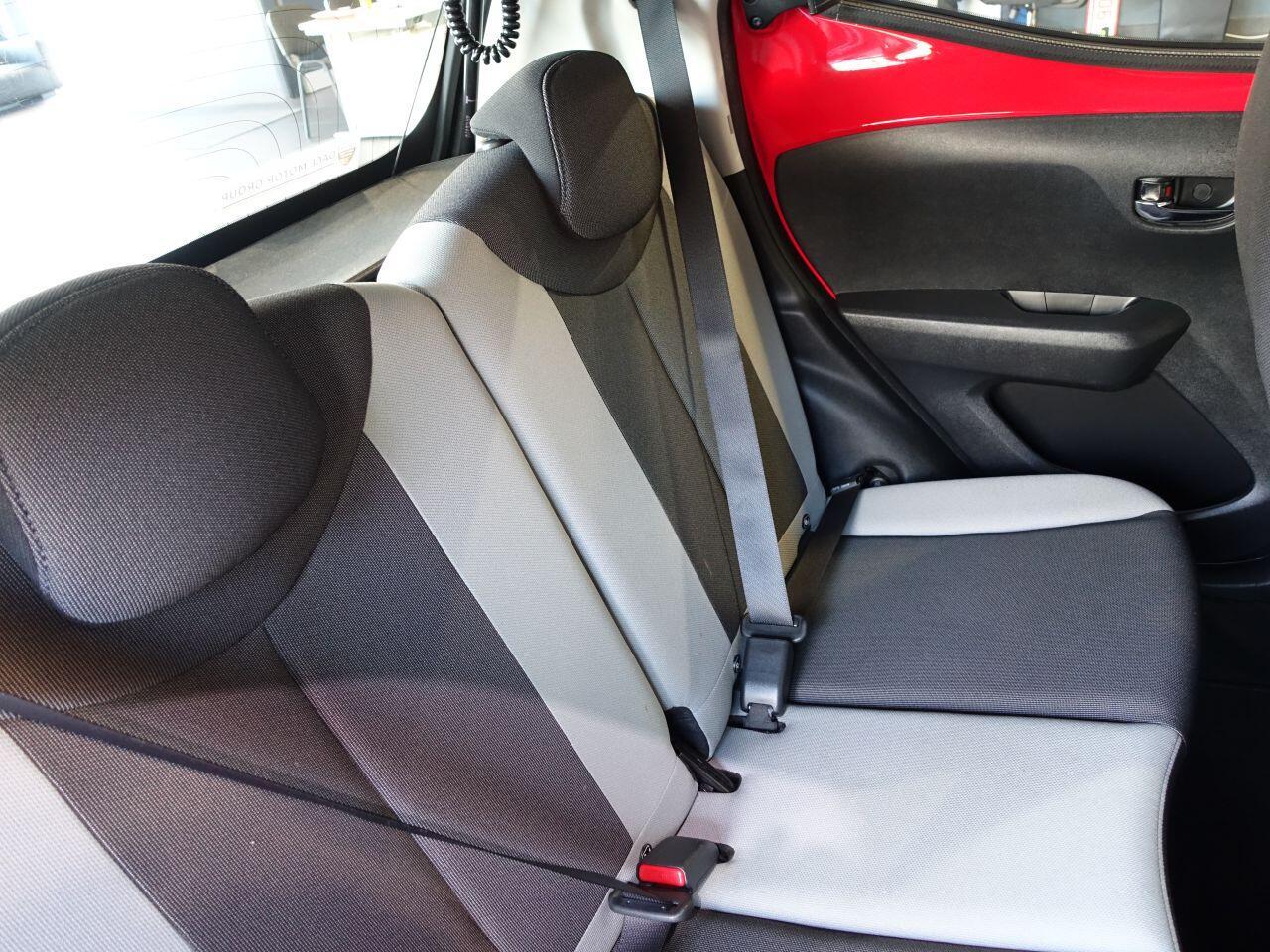 Toyota Aygo - Image 14