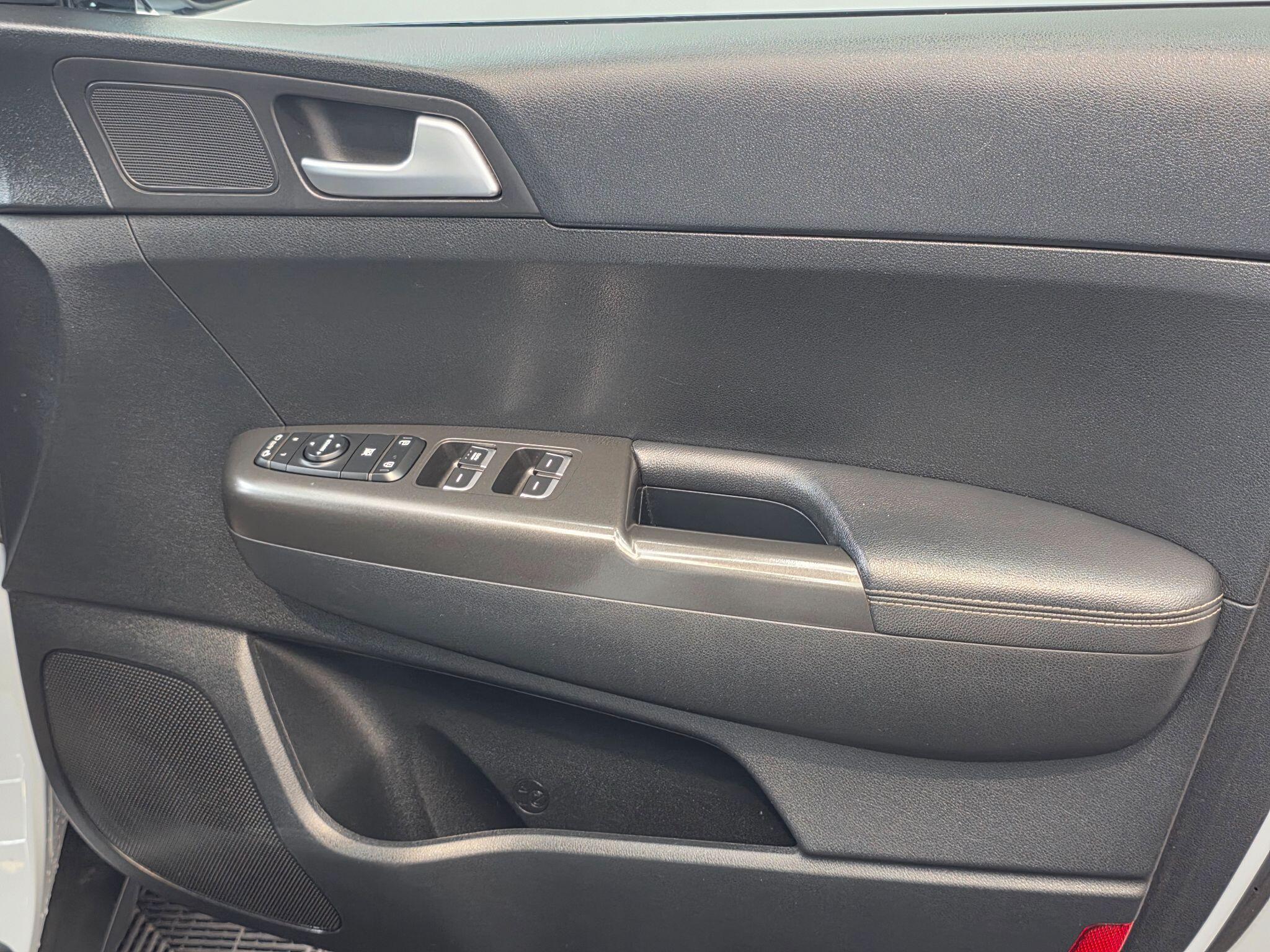 Kia Sportage - Image 24