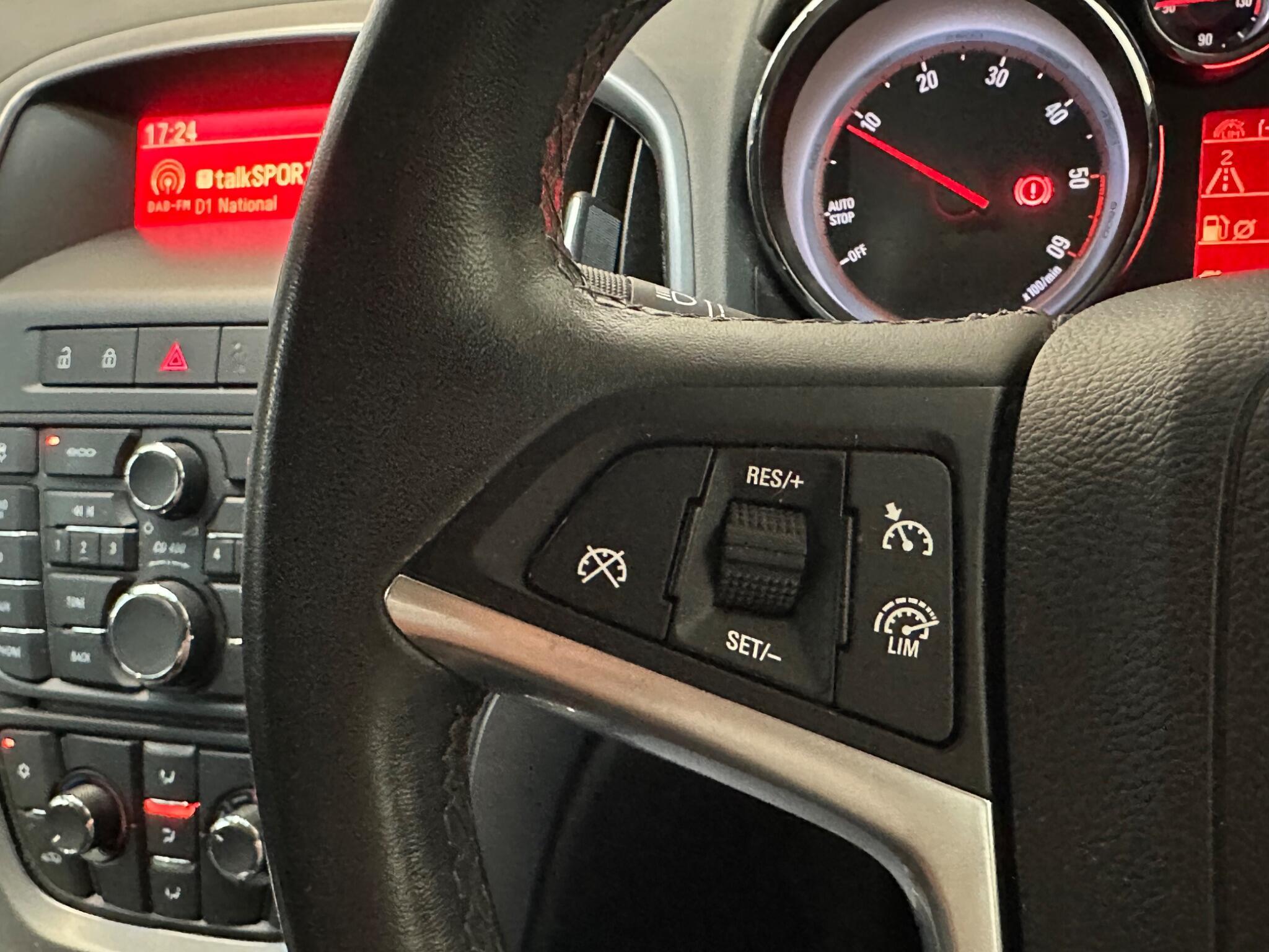 Vauxhall Astra GTC - Image 15