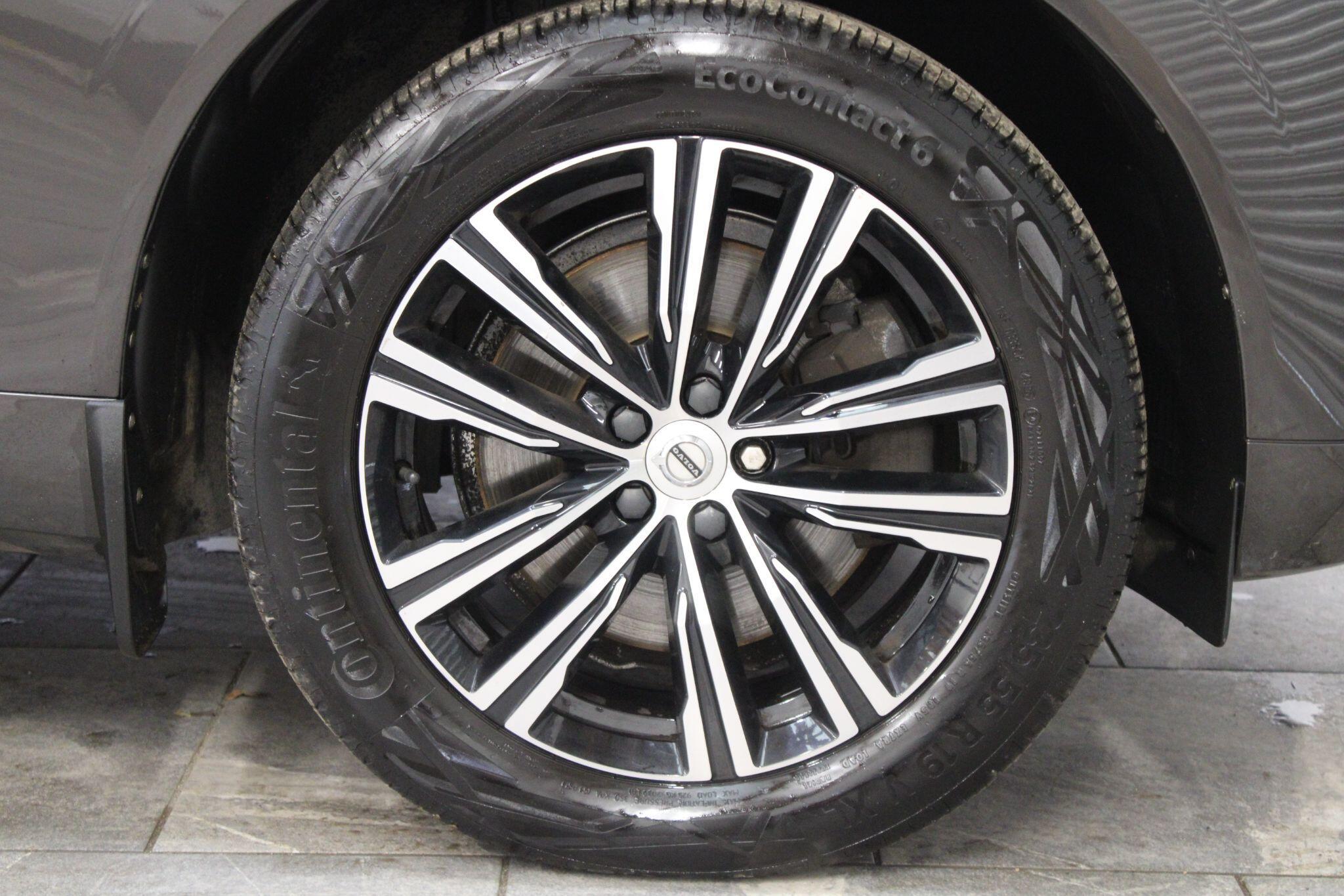 Volvo XC60 - Image 9