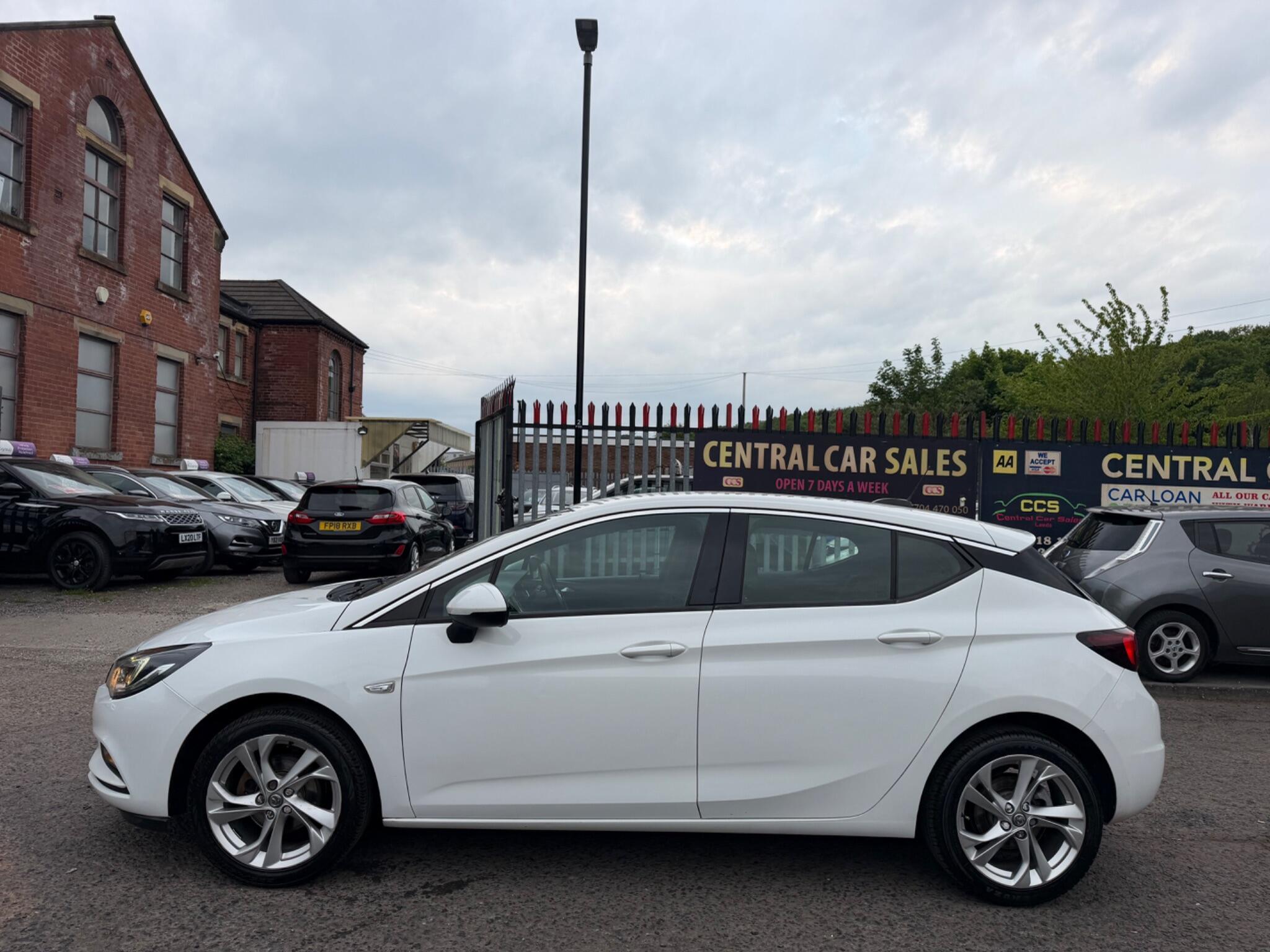 Vauxhall Astra - Image 5