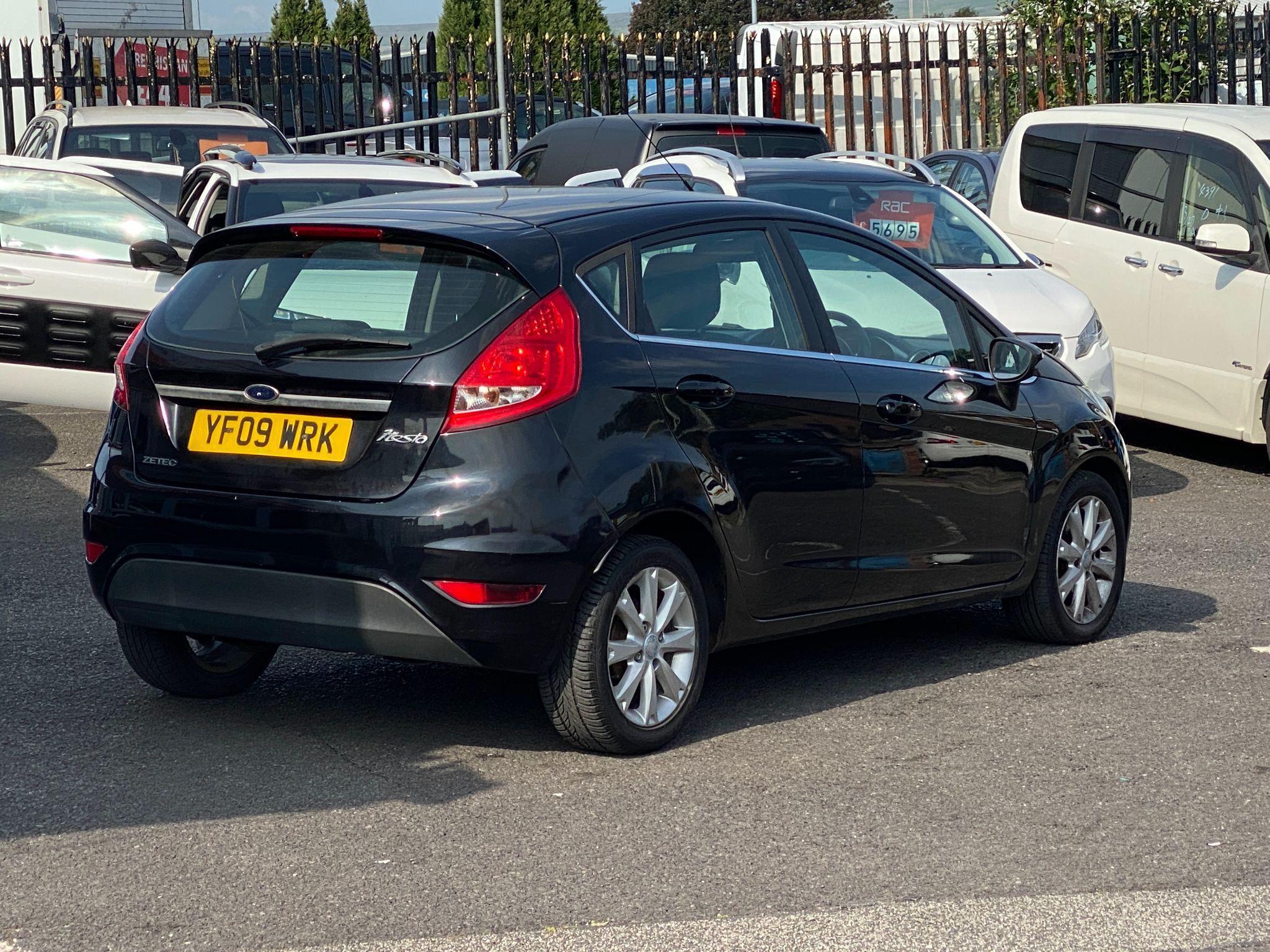 Ford Fiesta - Image 16