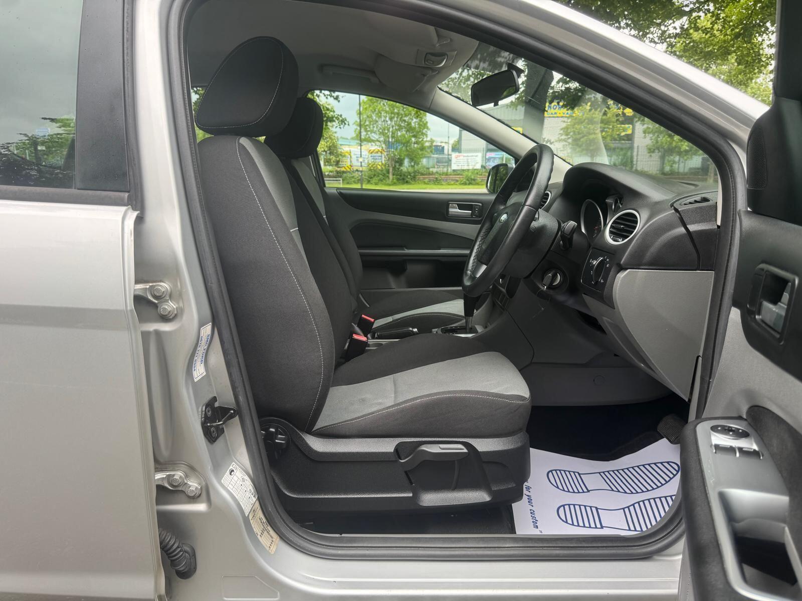 Ford Focus - Image 20
