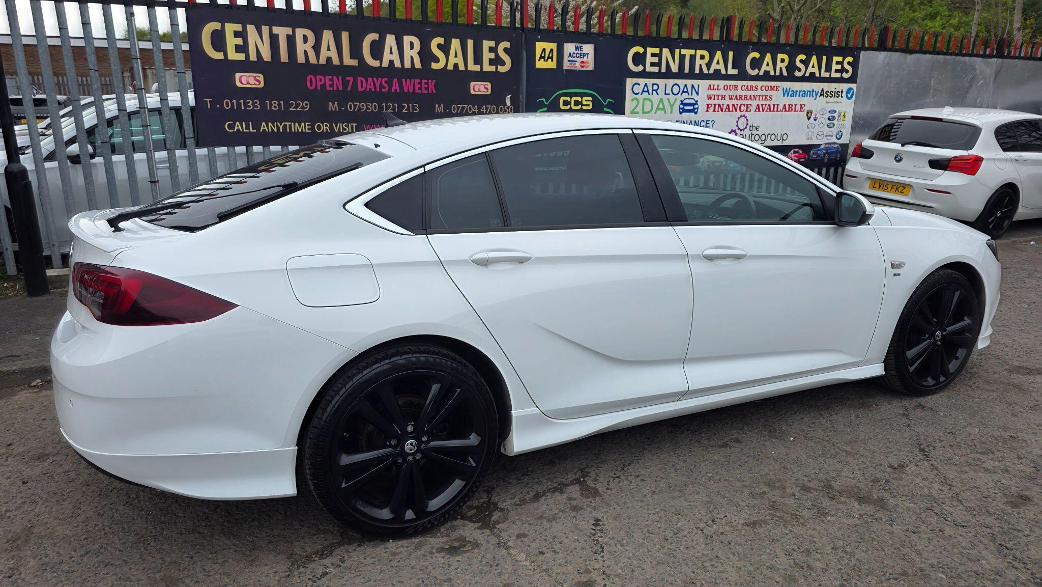 Vauxhall Insignia - Image 9