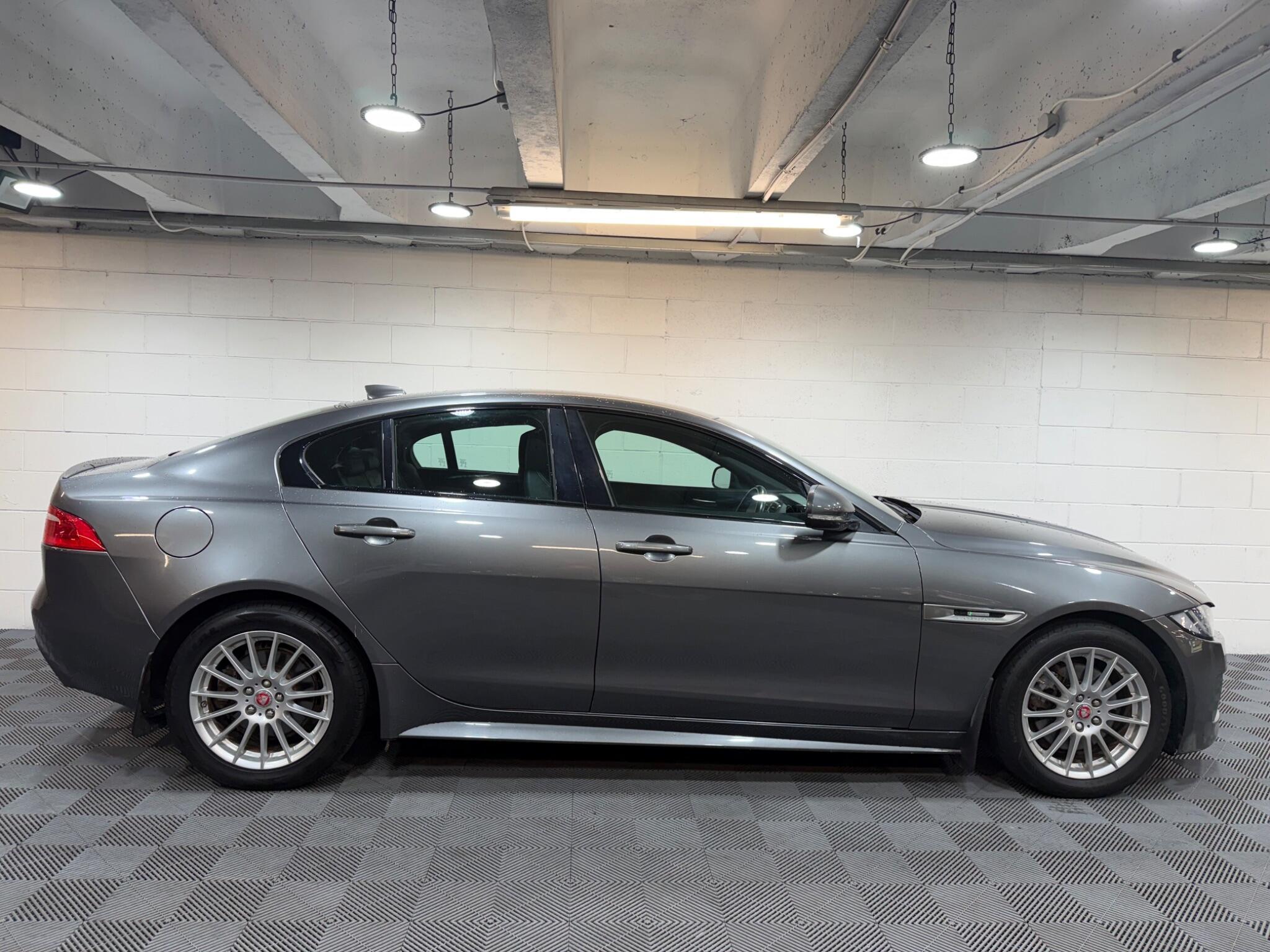 Jaguar XE - Image 5