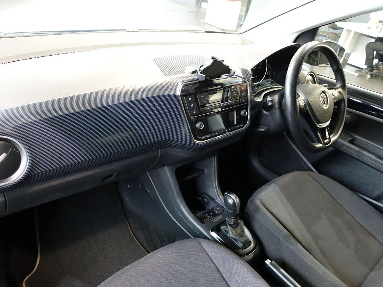 Volkswagen e-up! - Image 13