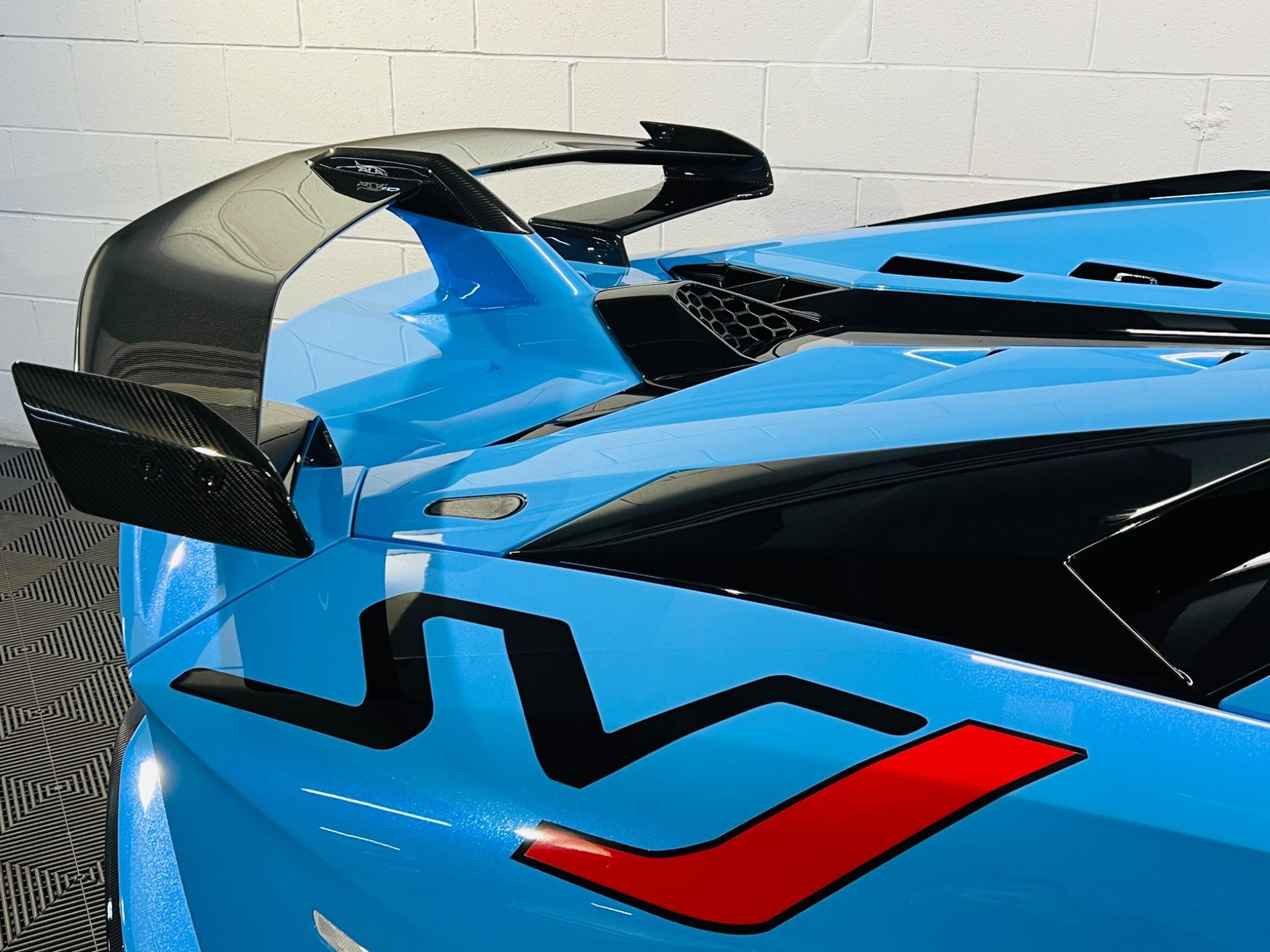 Lamborghini Aventador - Image 18