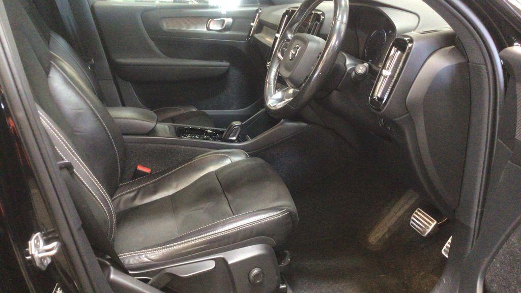 Volvo XC40 - Image 3