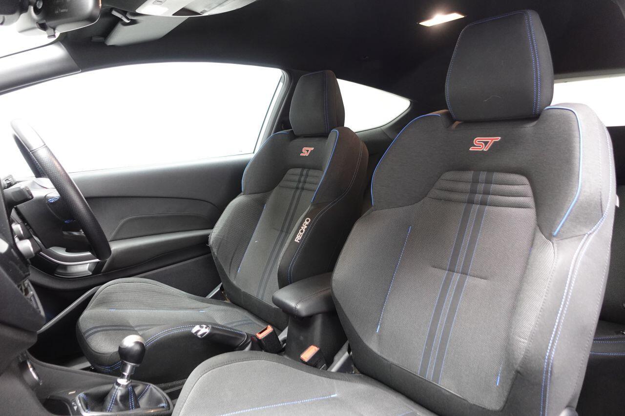 Ford Fiesta - Image 17