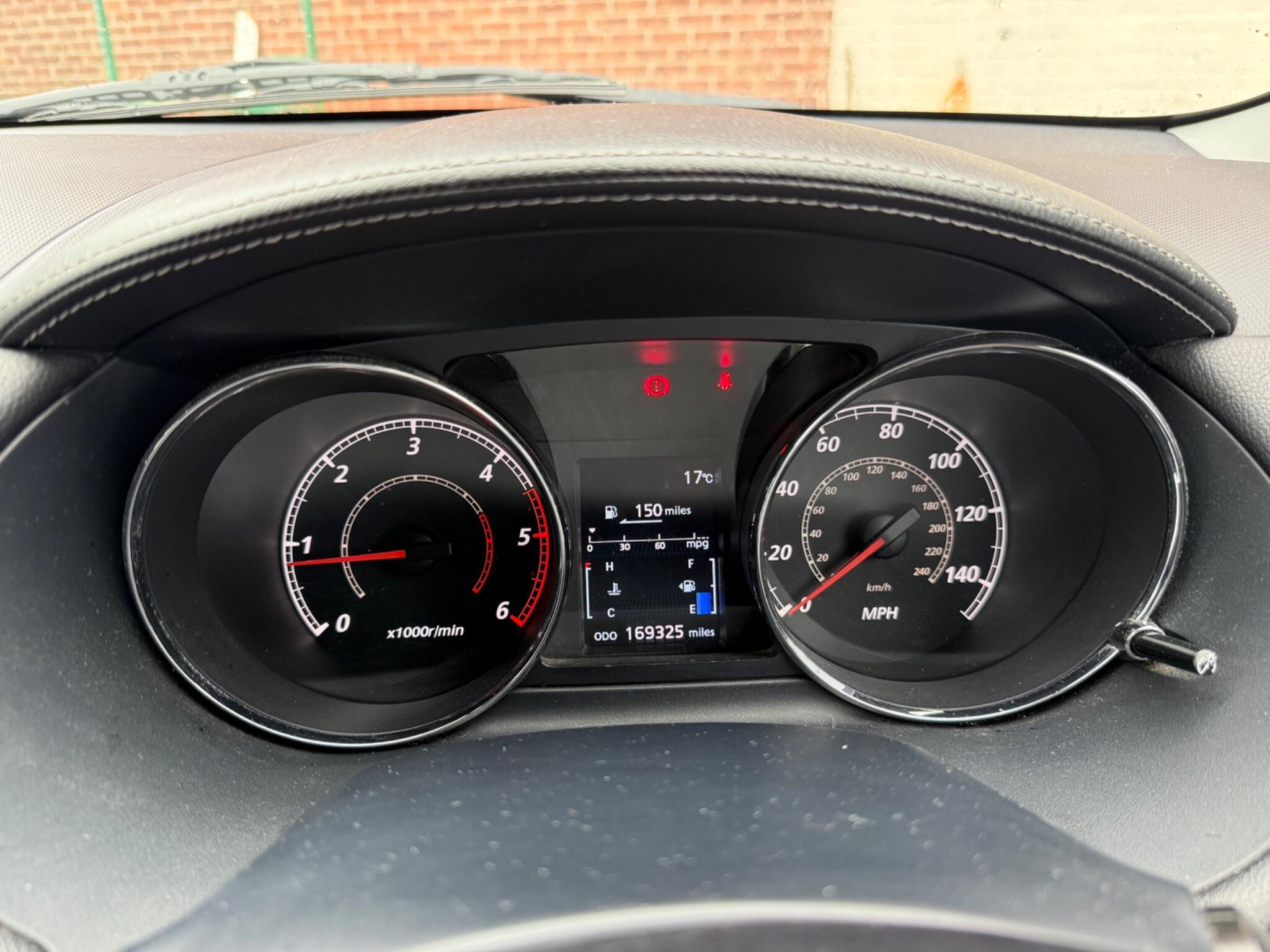 Citroen C-Crosser - Image 15
