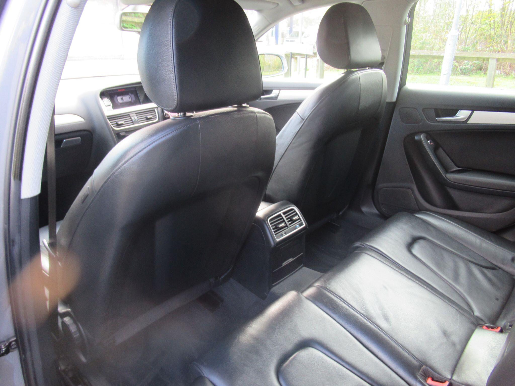 Audi A4 Avant - Image 17