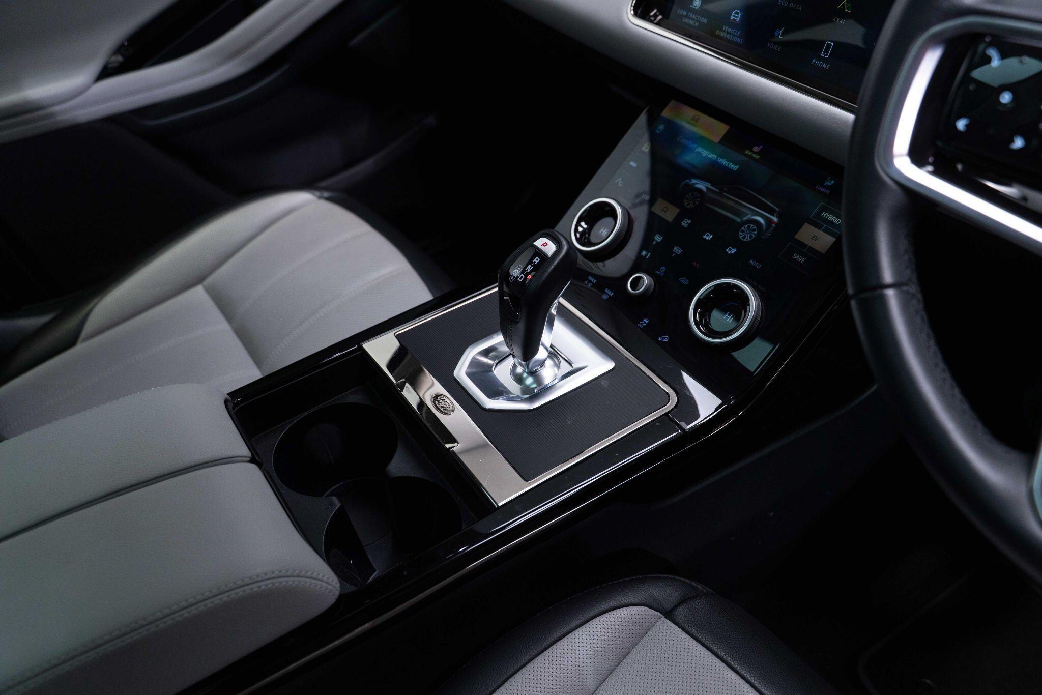 Land Rover Range Rover Evoque - Image 11