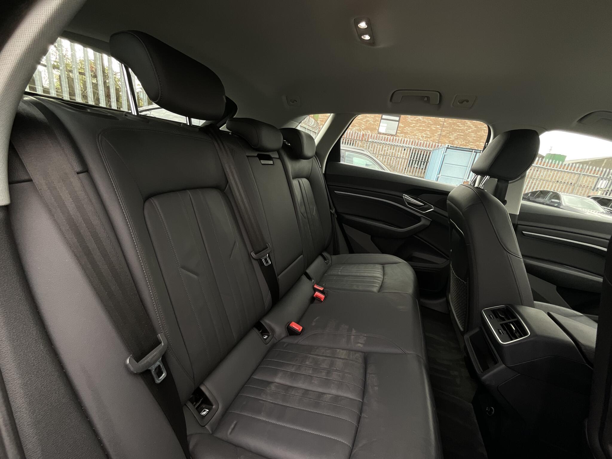 Audi E-Tron - Image 11
