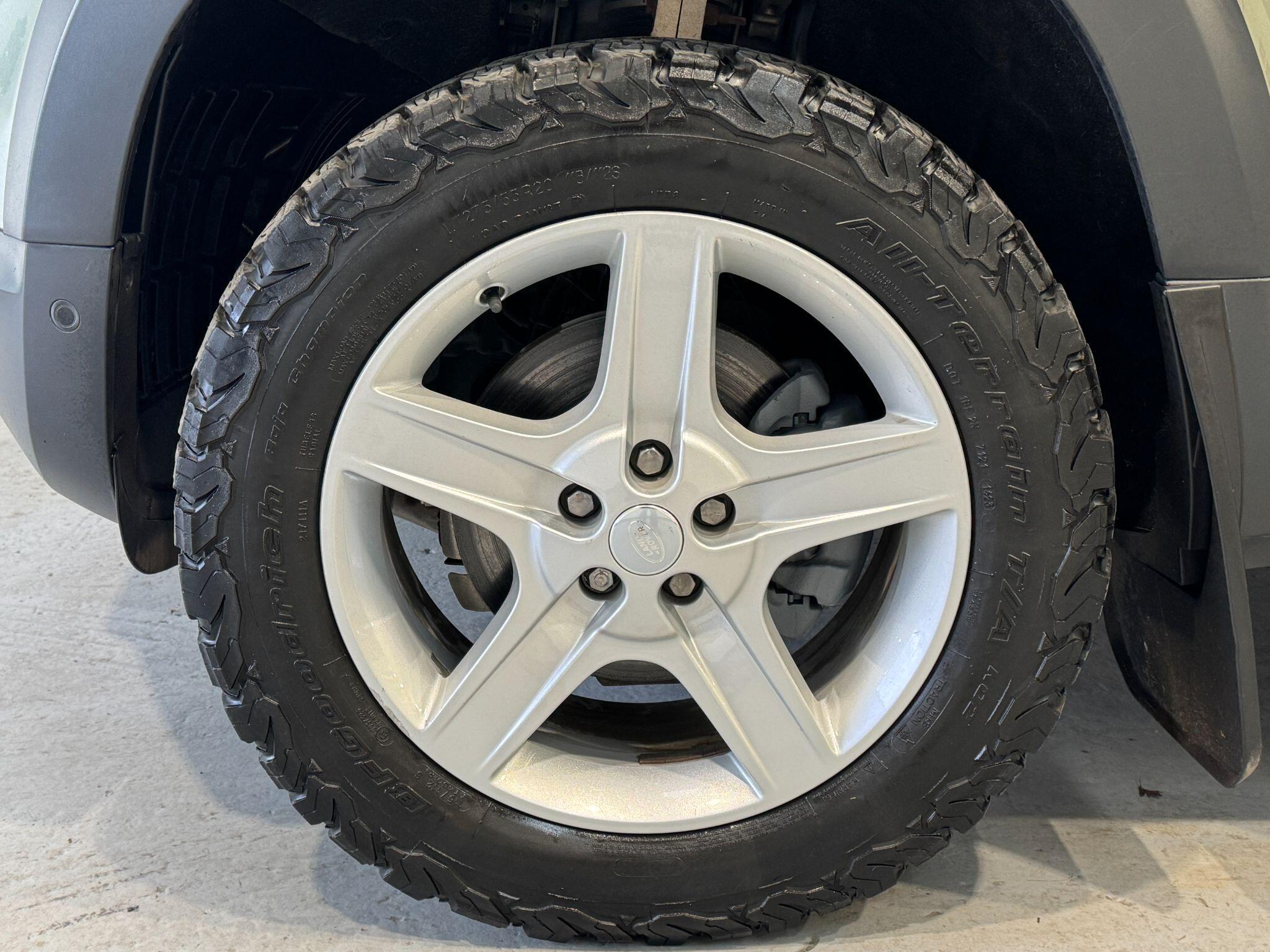 Land Rover Defender 110 - Image 26