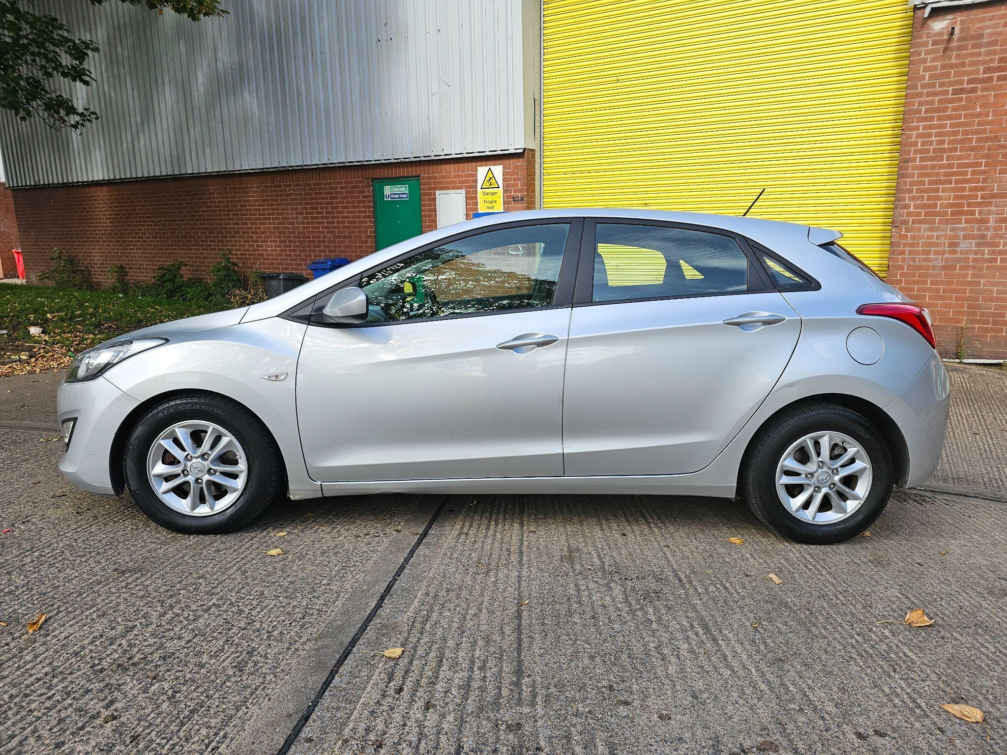 Hyundai i30 - Image 14