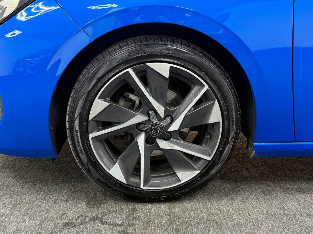 Peugeot 308 - Image 11