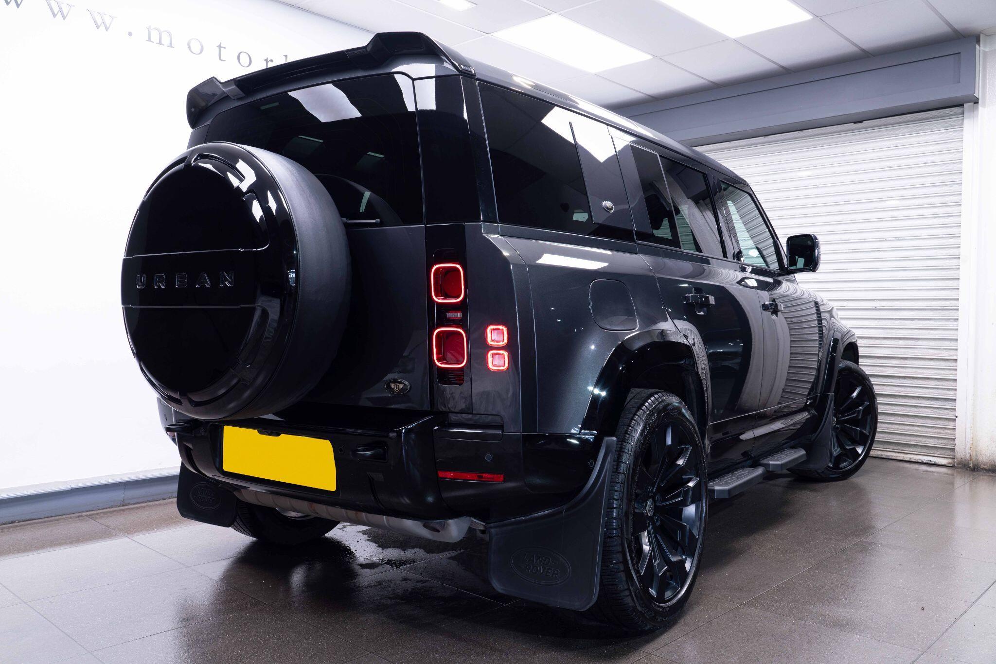 Land Rover Defender 110 - Image 4