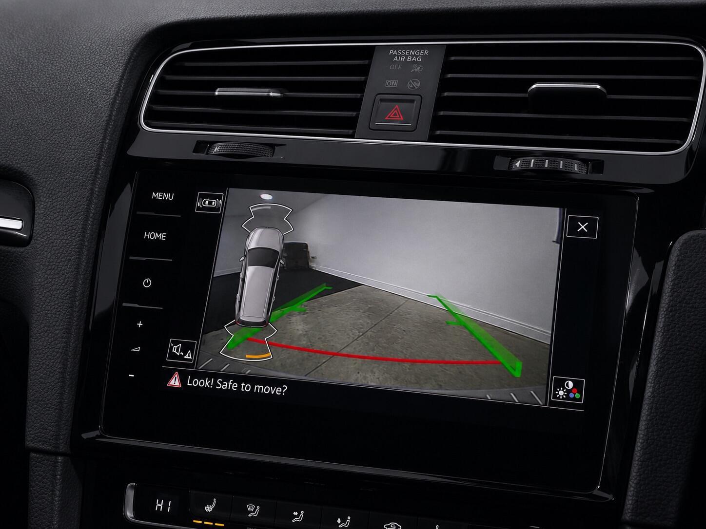 Volkswagen Golf - Image 40